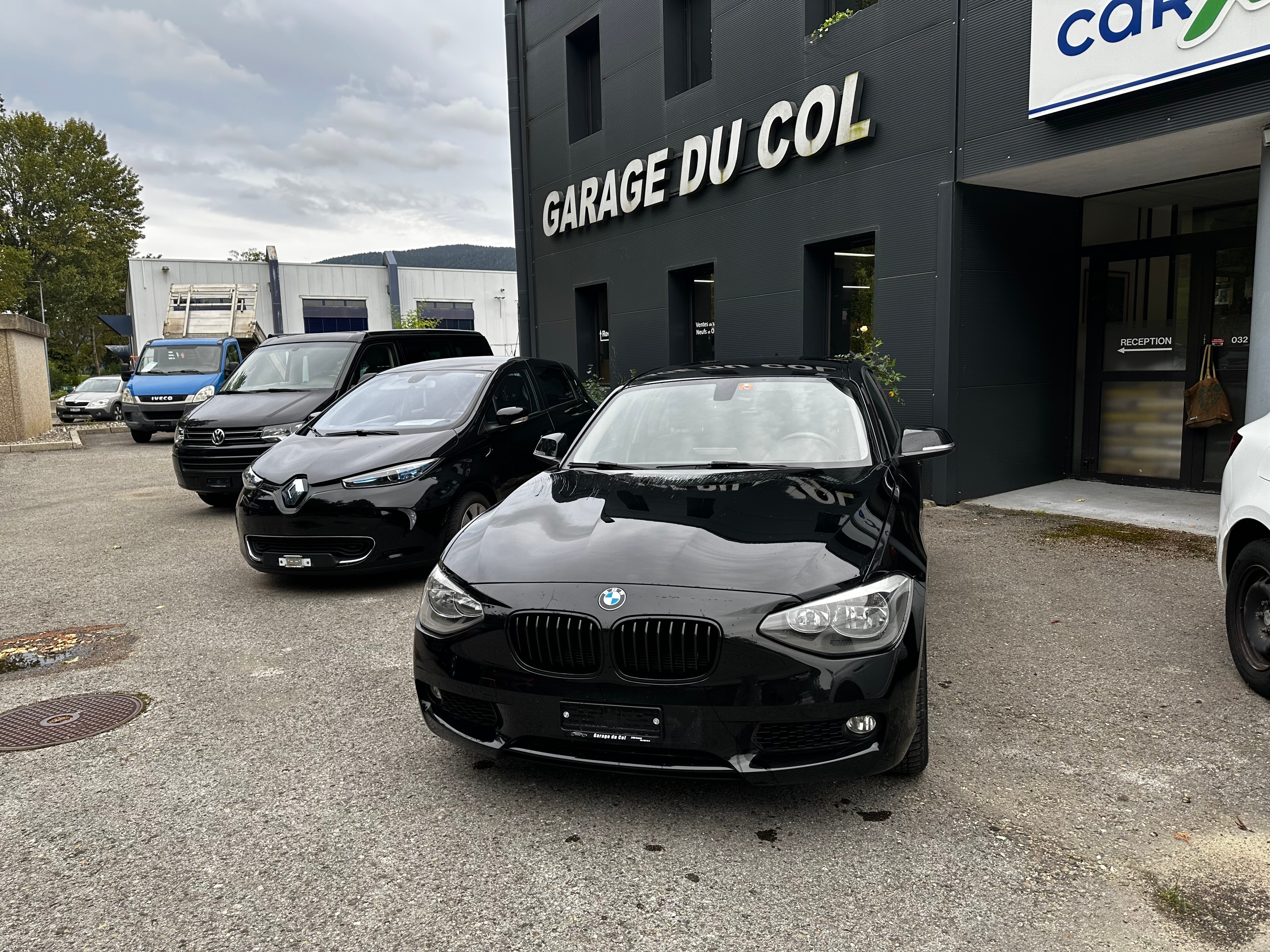 Car photo