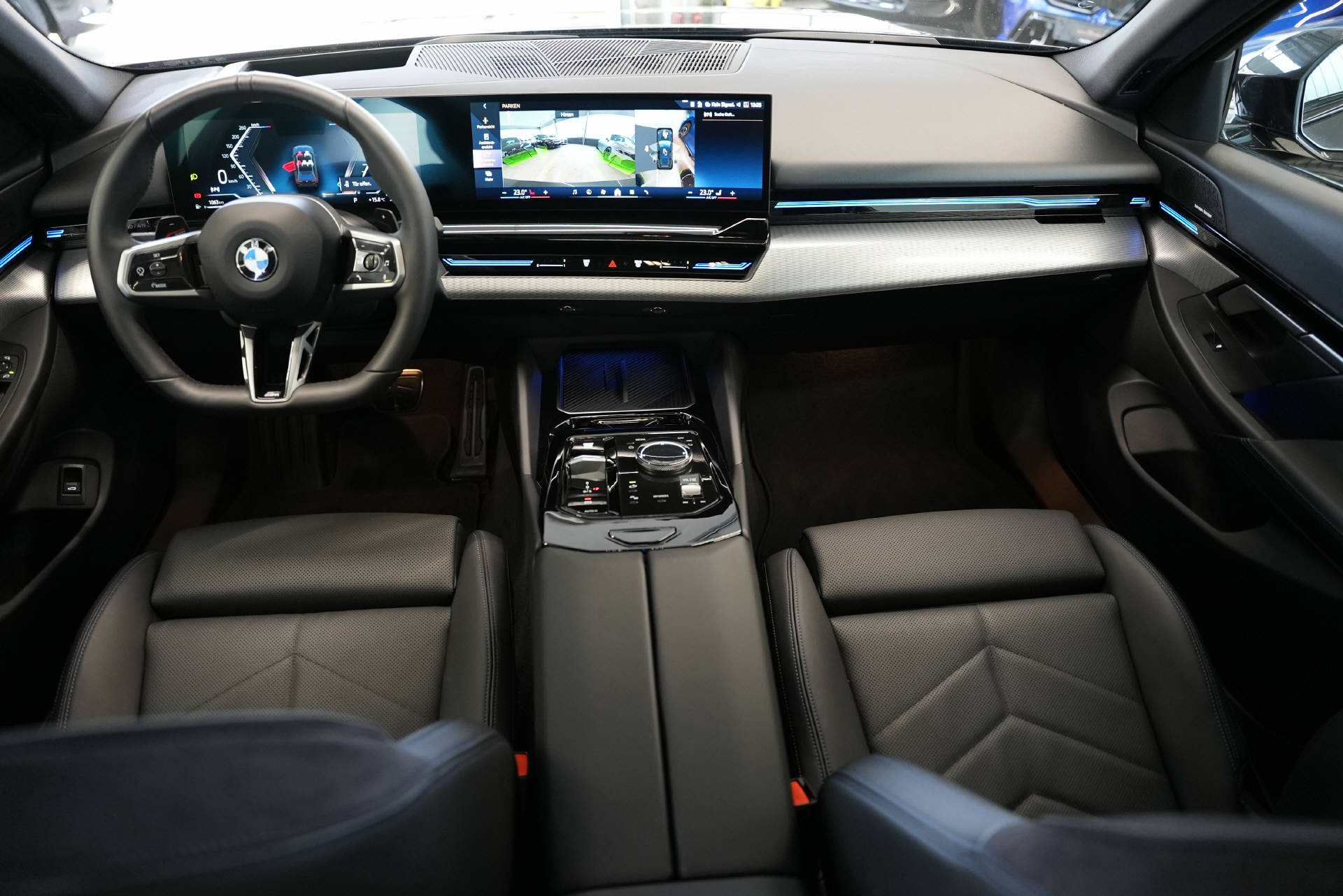 BMW 520d xDrive 48V Touring M Sport Steptronic-image-11