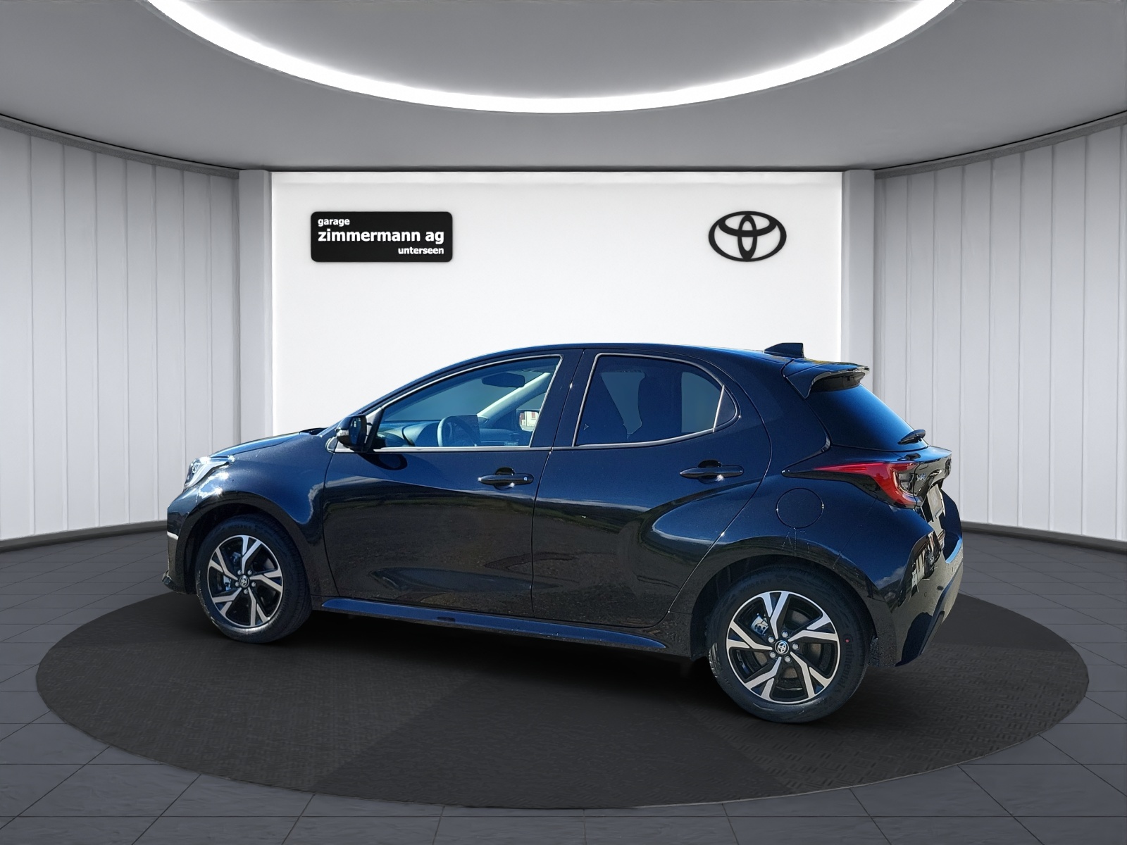 TOYOTA Yaris 1.5 VVT-i HSD Trend-image-9