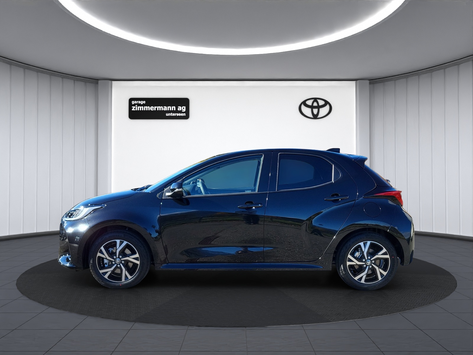 TOYOTA Yaris 1.5 VVT-i HSD Trend-image-10