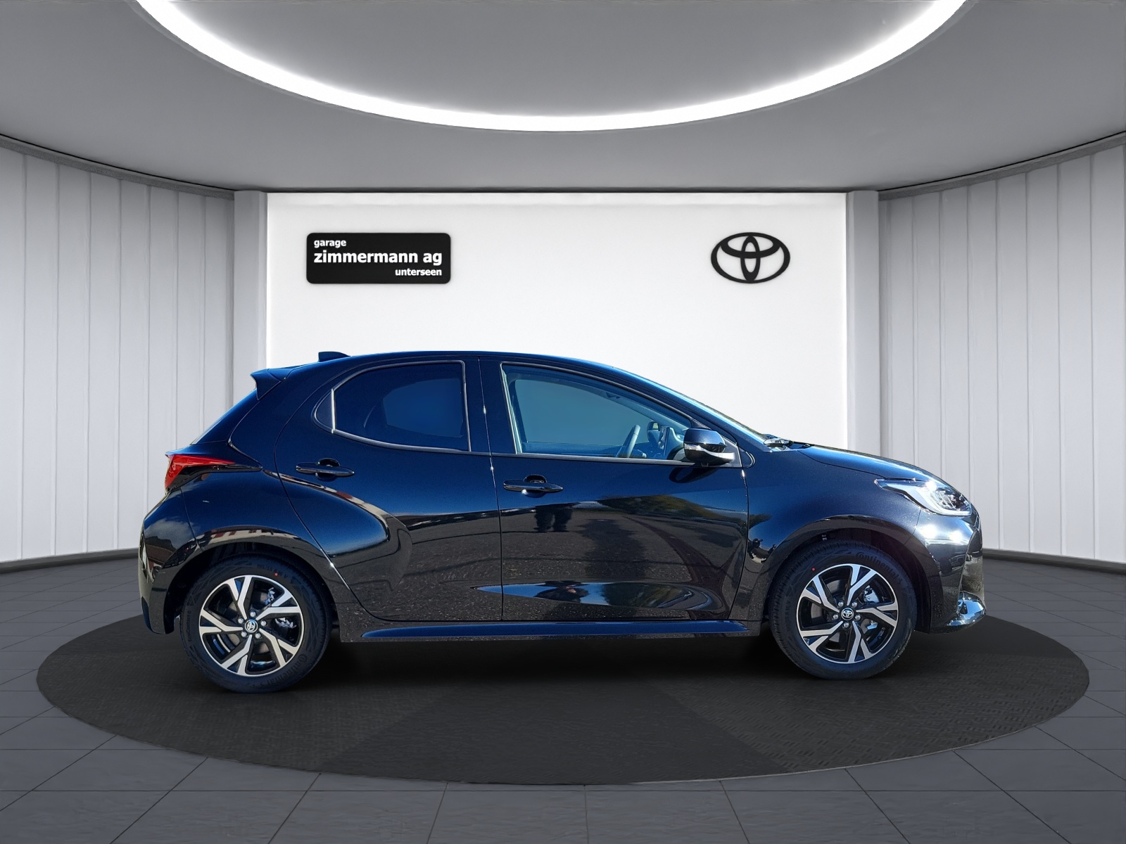 TOYOTA Yaris 1.5 VVT-i HSD Trend-image-4