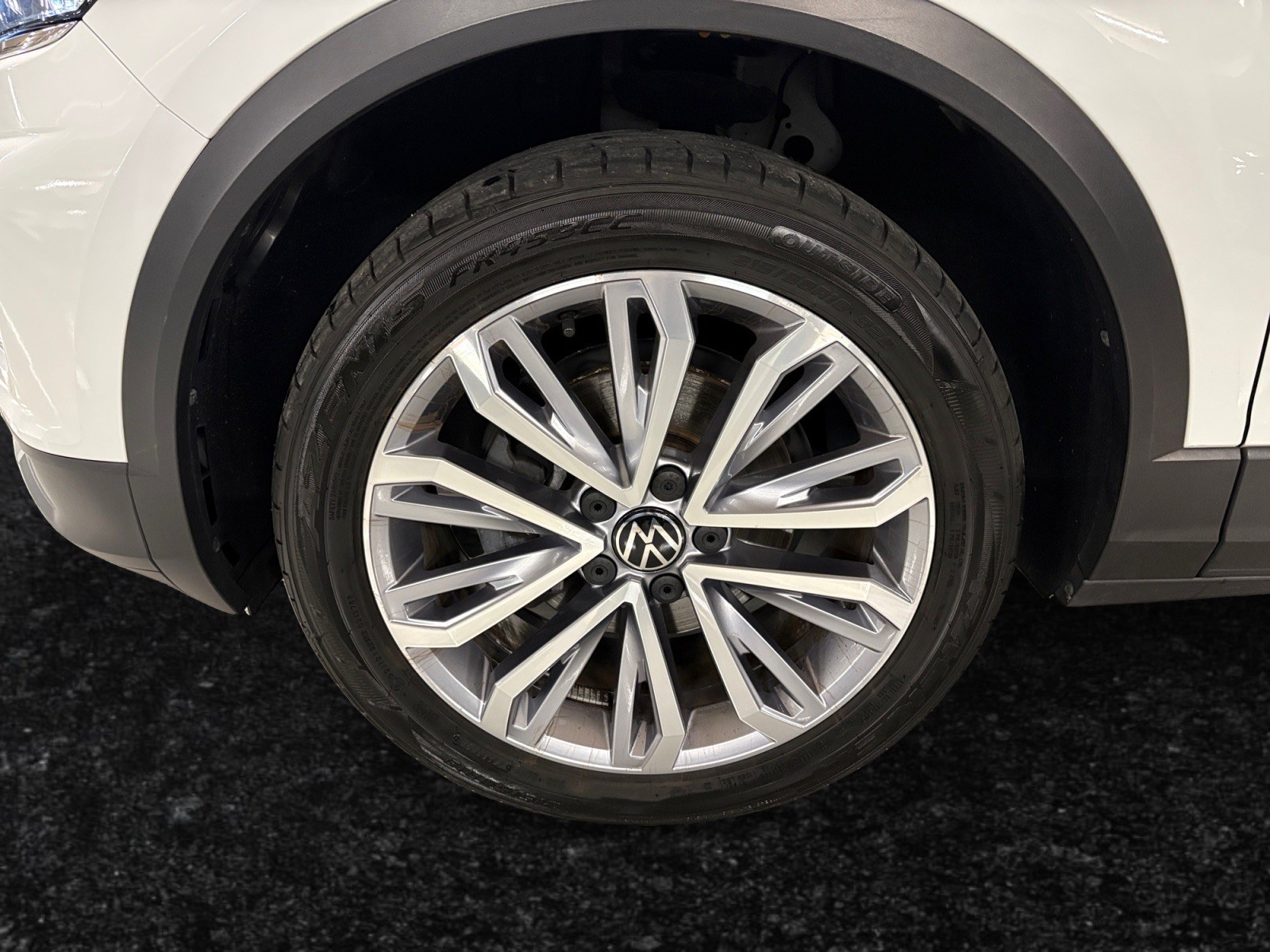 VW T-Roc 1.5 TSI EVO Advance DSG/GPS / Pack Hiver / Caméra de recul / hayon électrique / Attelage-image-15