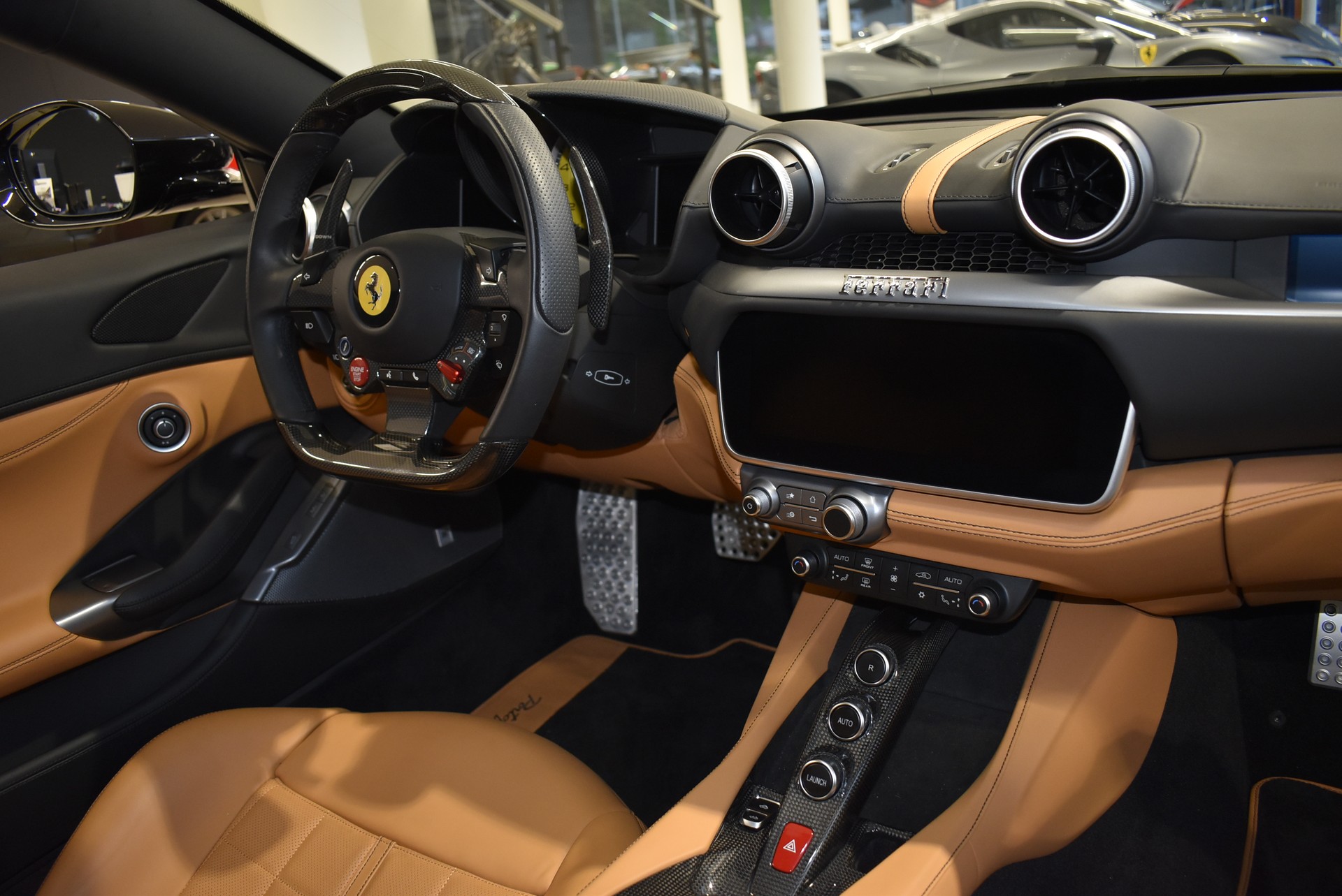 FERRARI Portofino M-image-9