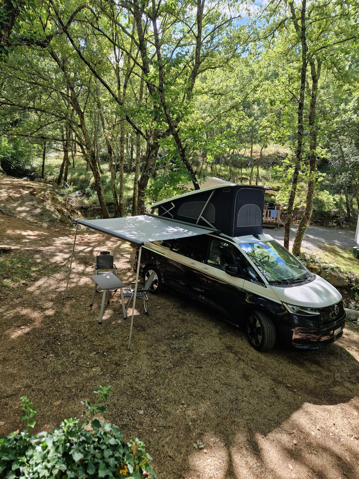 VW California 2.0 TSI Beach Camper Liberty-image-1
