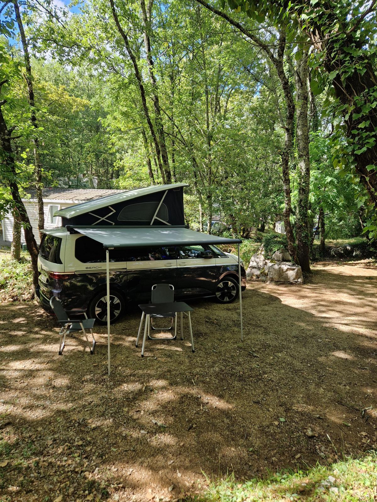 VW California 2.0 TSI Beach Camper Liberty-image-9