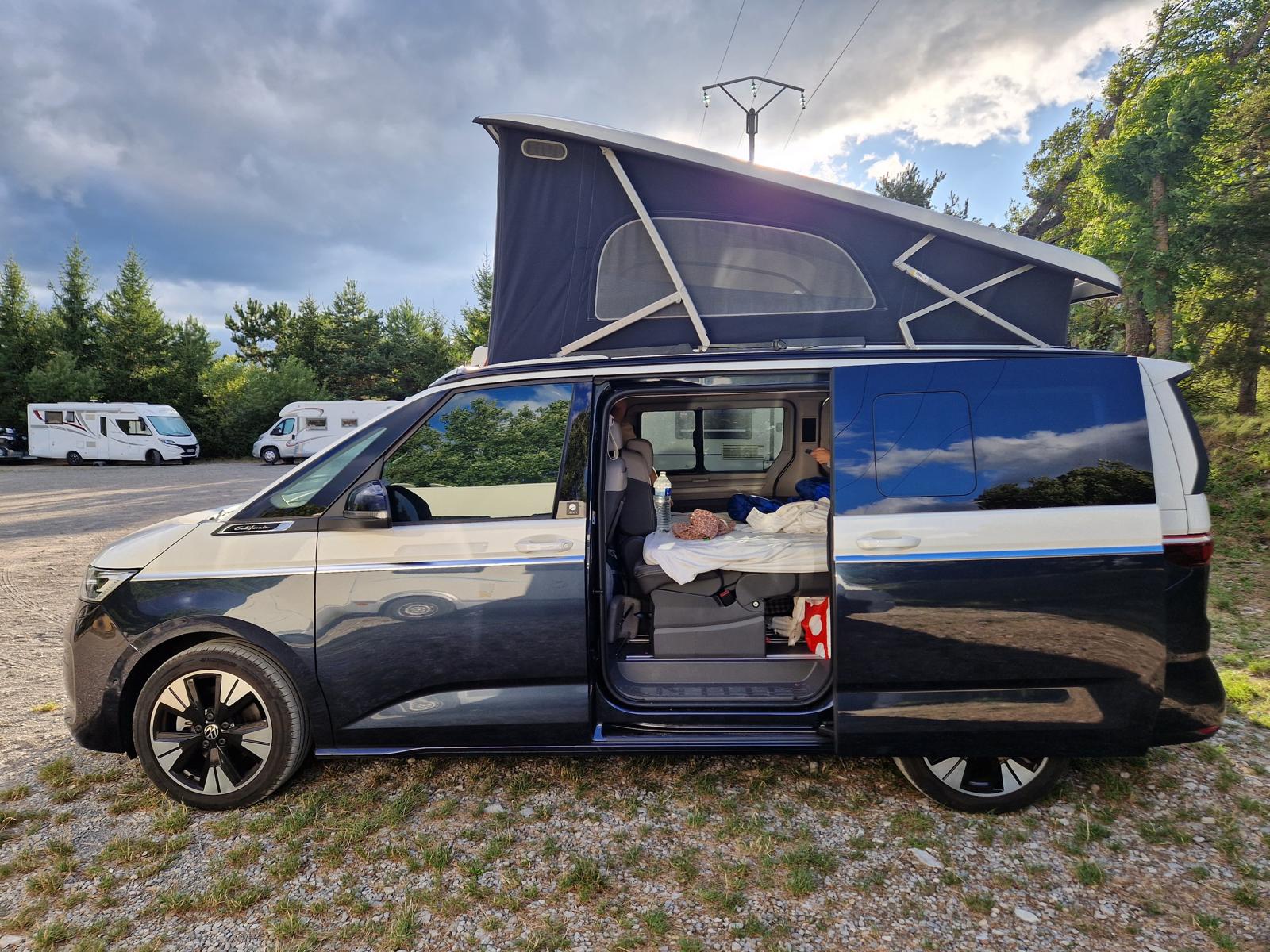 VW California 2.0 TSI Beach Camper Liberty-image-2