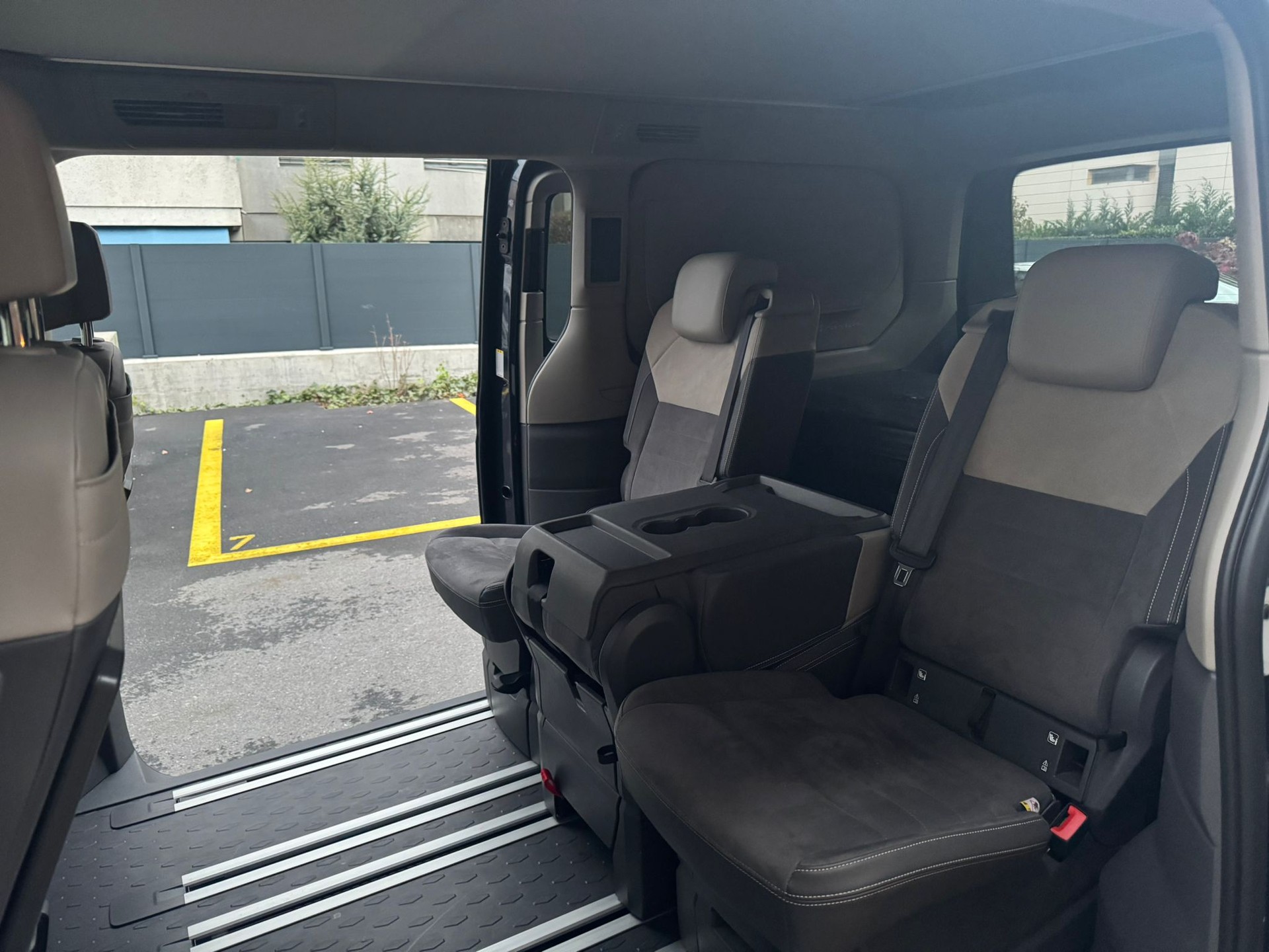 VW California 2.0 TSI Beach Camper Liberty-image-7