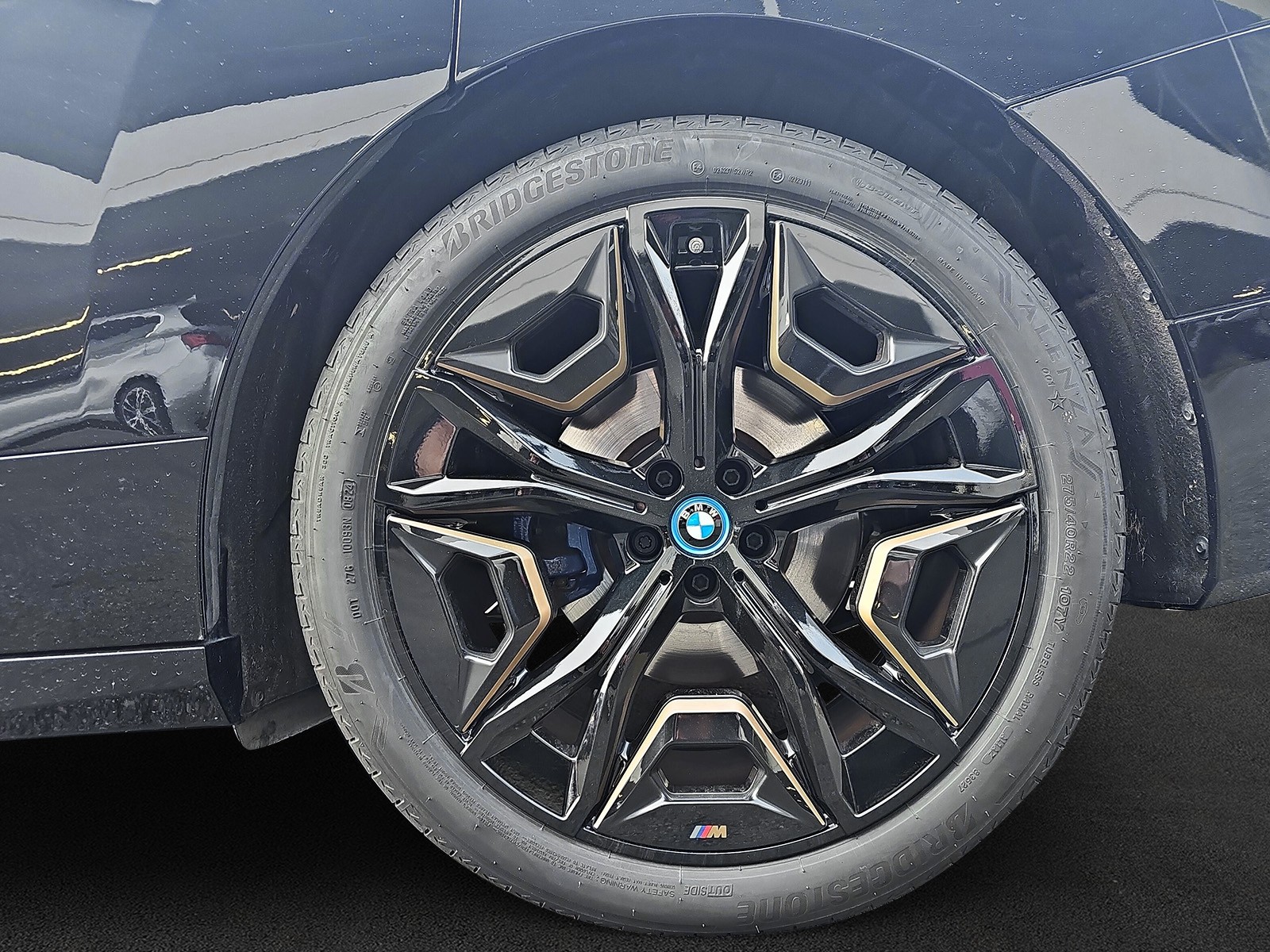 BMW iX xDrive50-image-9