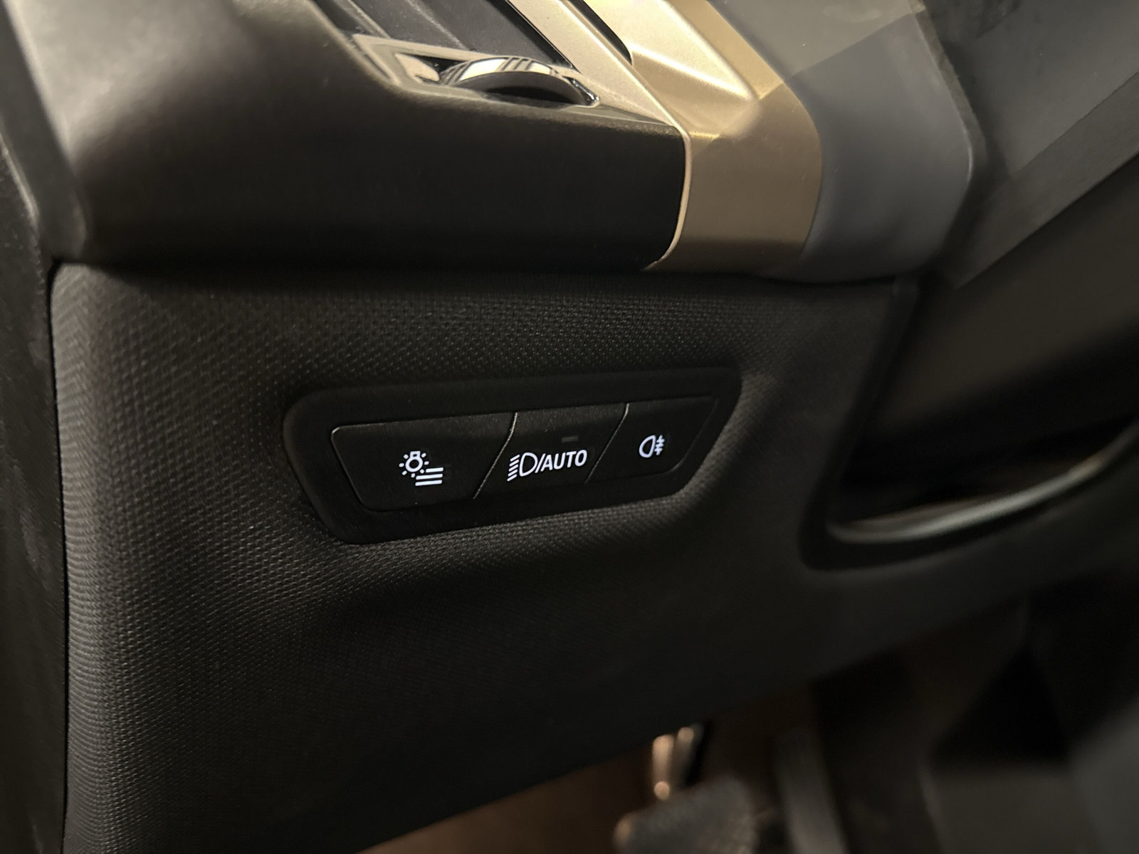 BMW iX xDrive50-image-19