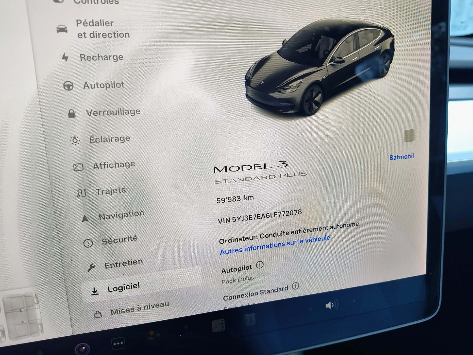 TESLA Model 3-image-13