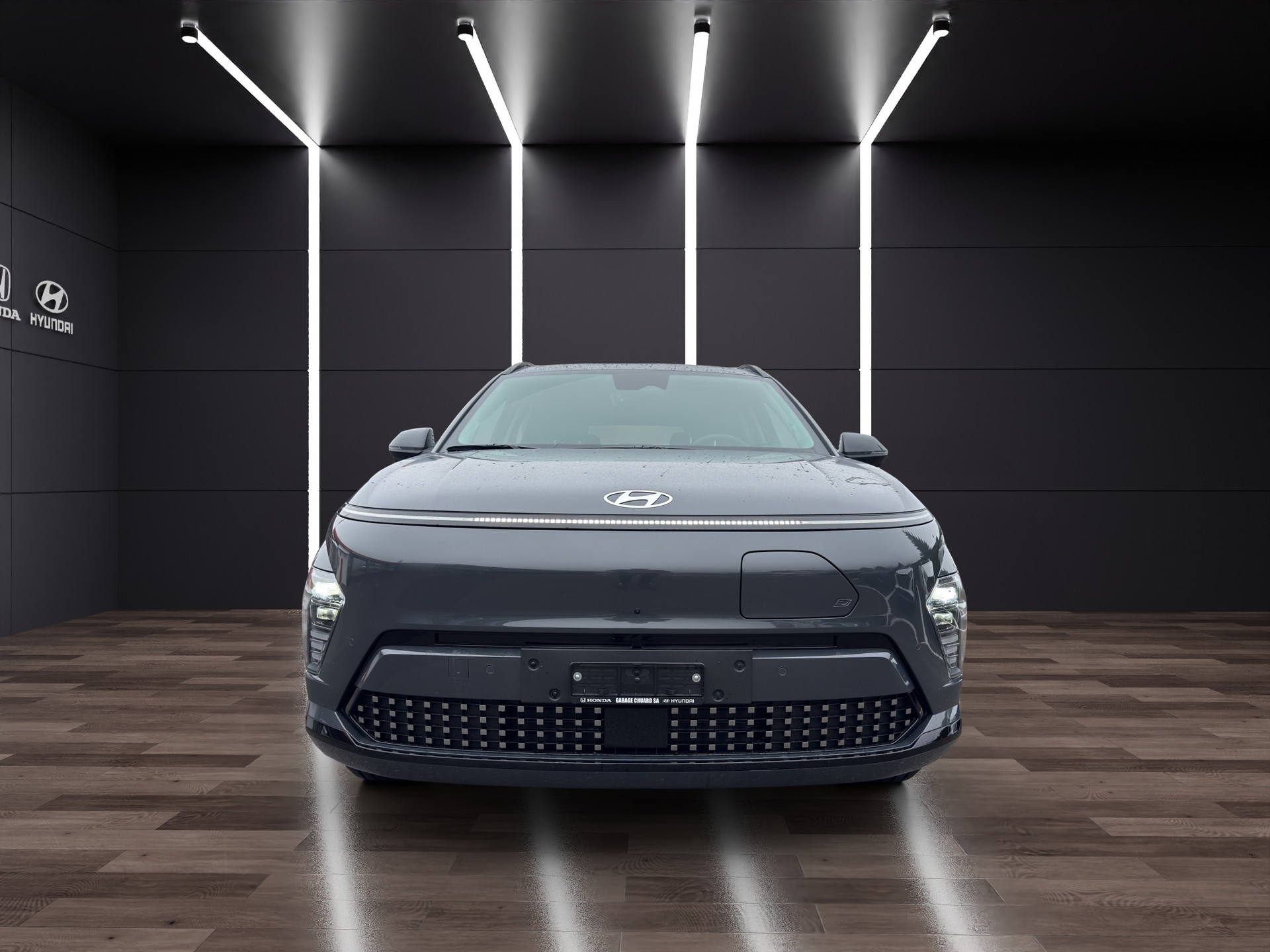 HYUNDAI Kona EV 65.4 kWh Amplia-image-1