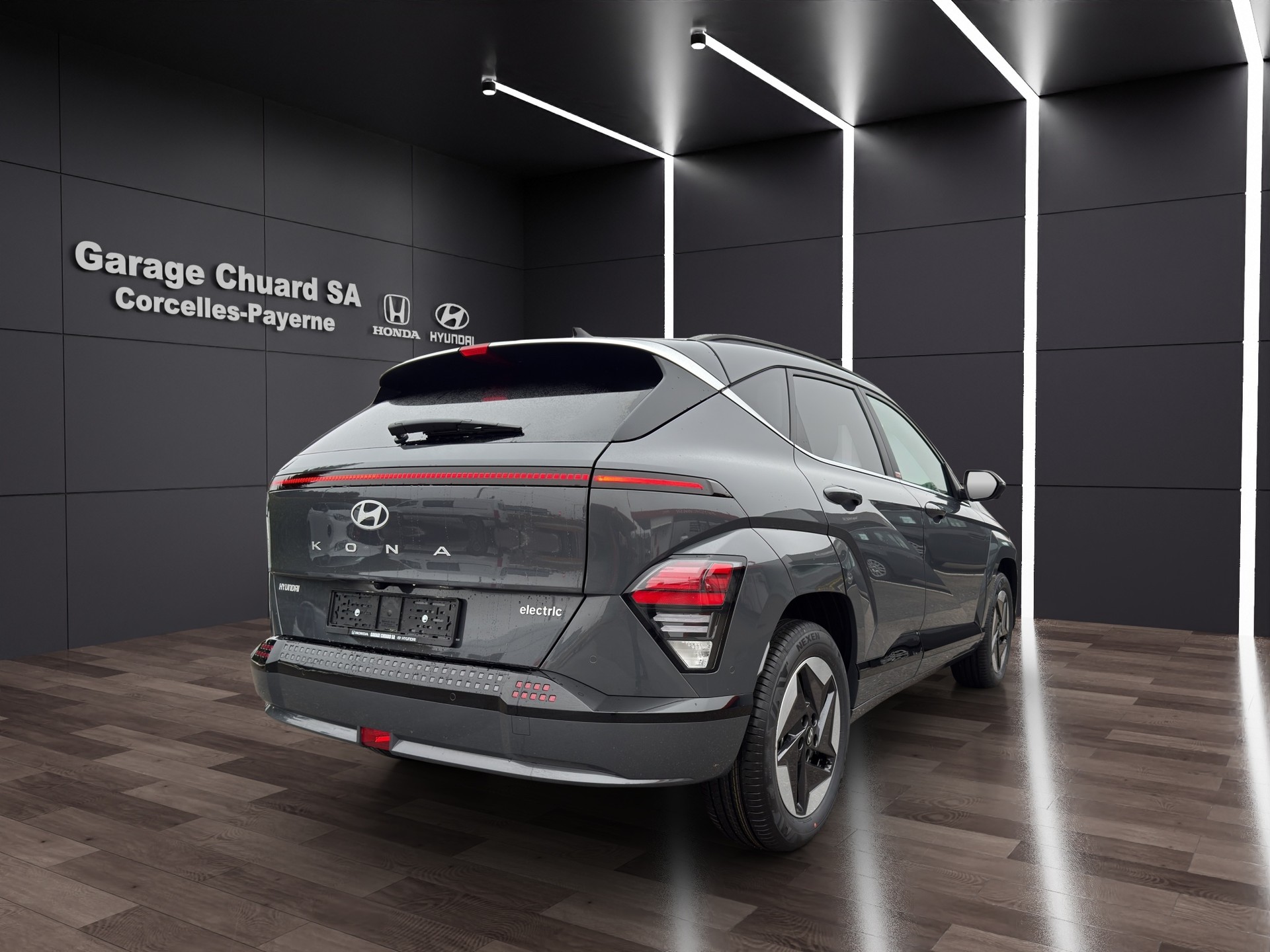 HYUNDAI Kona EV 65.4 kWh Amplia-image-4