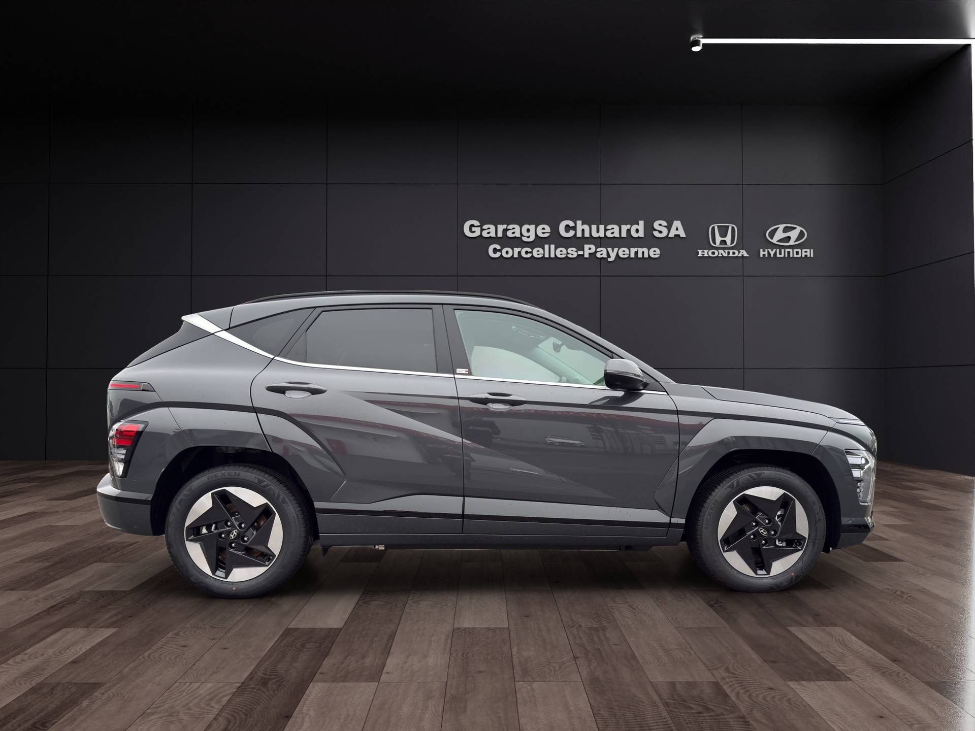HYUNDAI Kona EV 65.4 kWh Amplia-image-3