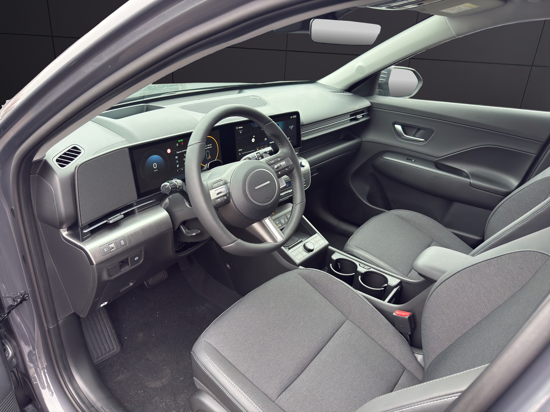 HYUNDAI Kona EV 65.4 kWh Amplia-image-13