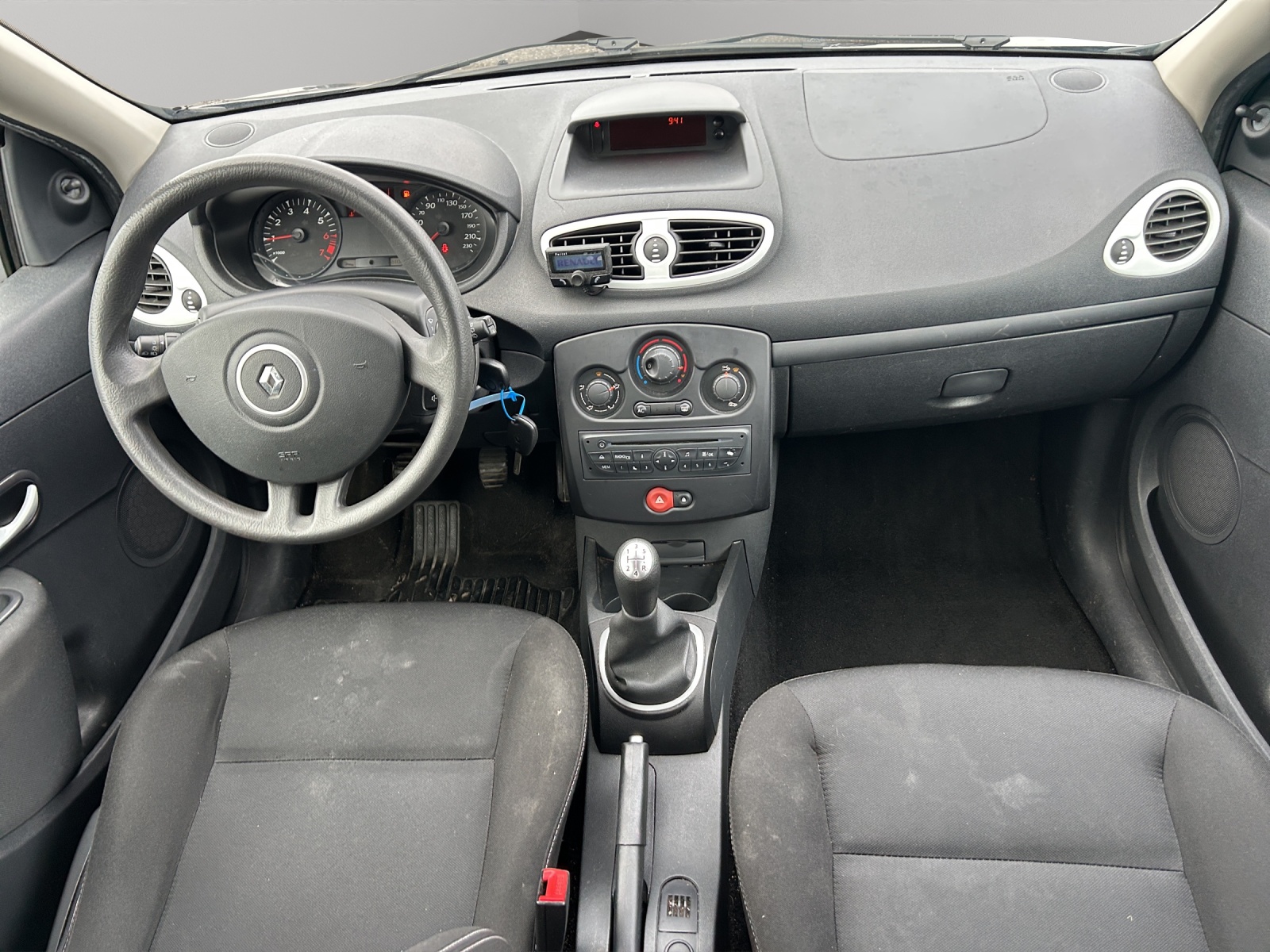 RENAULT Clio Grandtour 1.2 16V Yahoo-image-11
