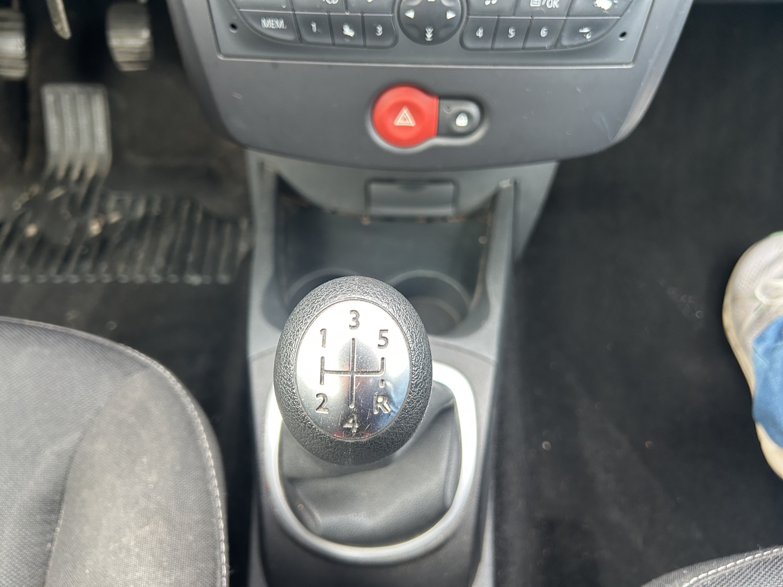RENAULT Clio Grandtour 1.2 16V Yahoo-image-9