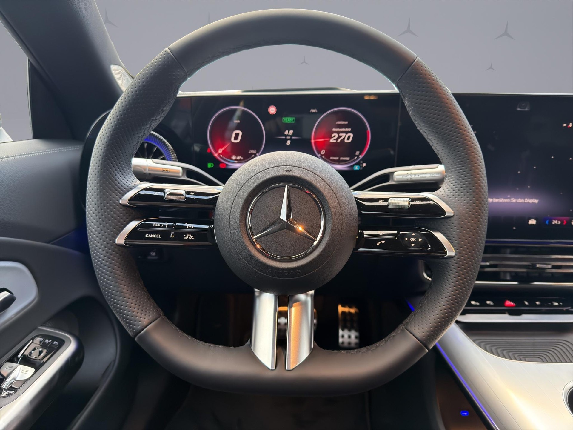 MERCEDES-BENZ CLA 220 AMG Line 4matic-image-11