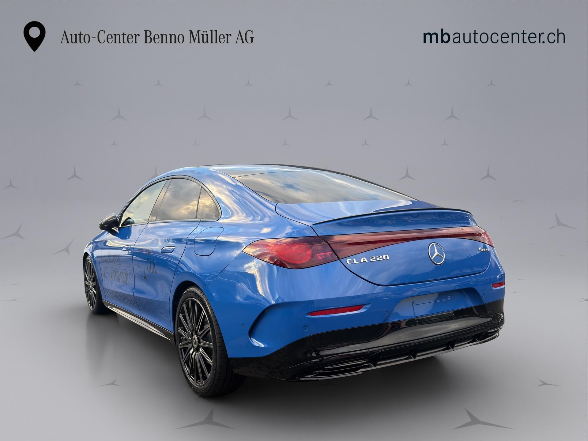 MERCEDES-BENZ CLA 220 AMG Line 4matic-image-2