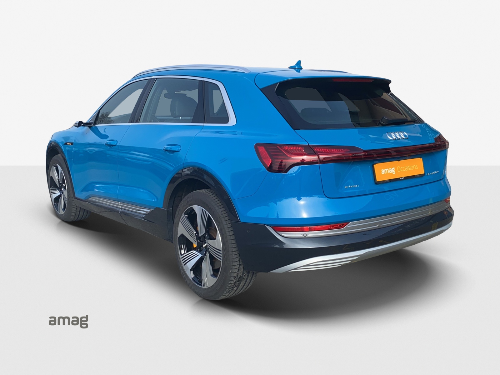 AUDI e-tron 55 Advanced quattro-image-2