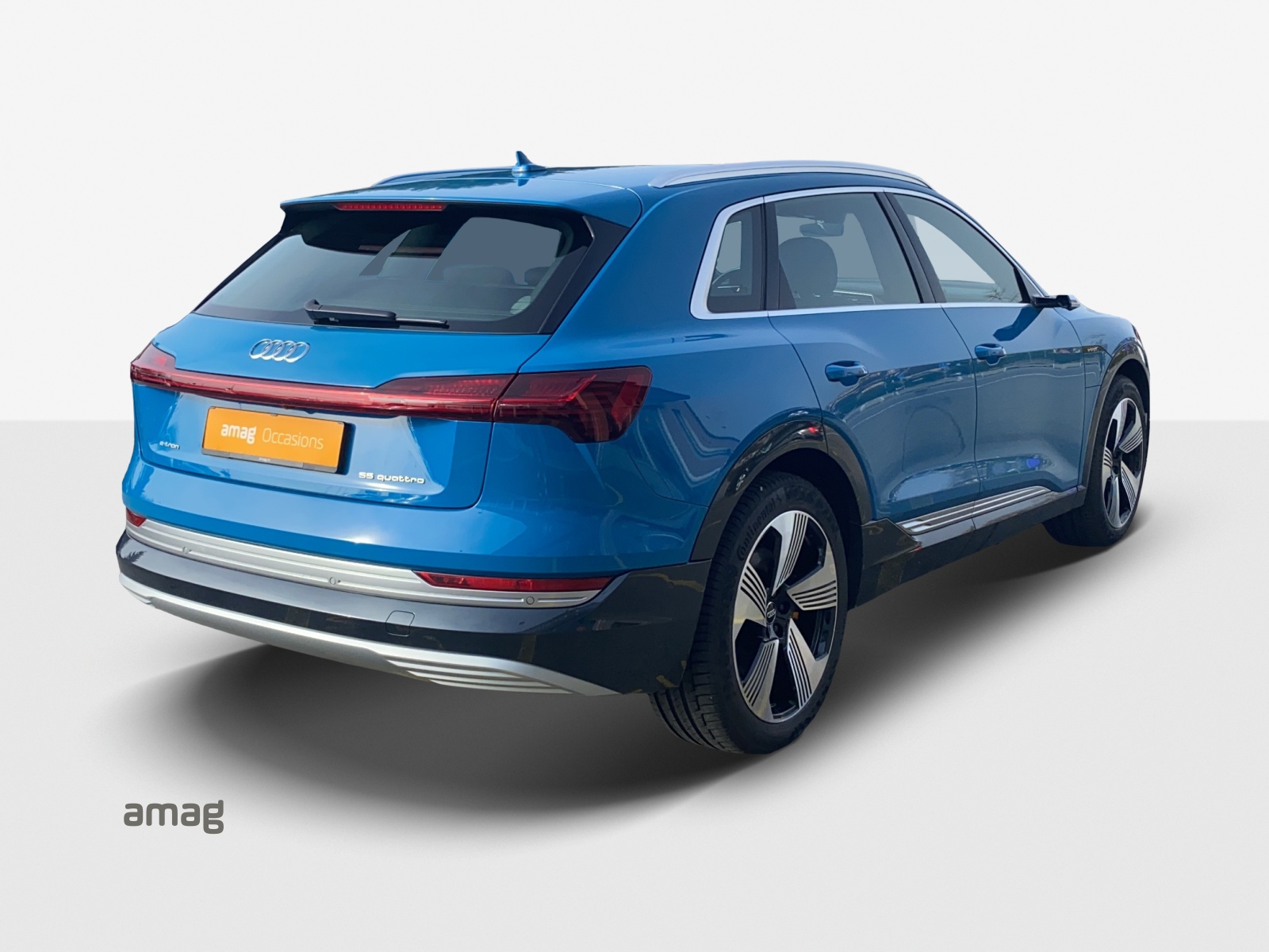 AUDI e-tron 55 Advanced quattro-image-4