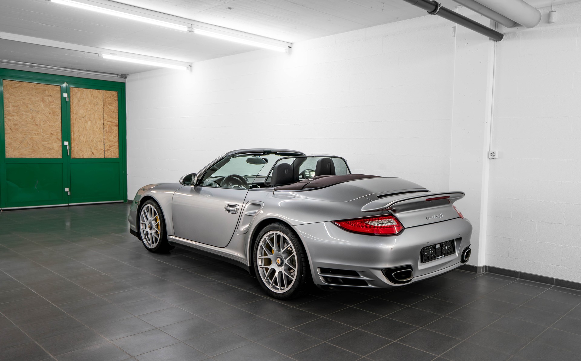 PORSCHE 911 Cabrio Turbo S PDK-image-4