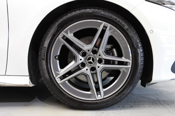 Image MERCEDES-BENZ A-180 A 180 d 8G-DCT