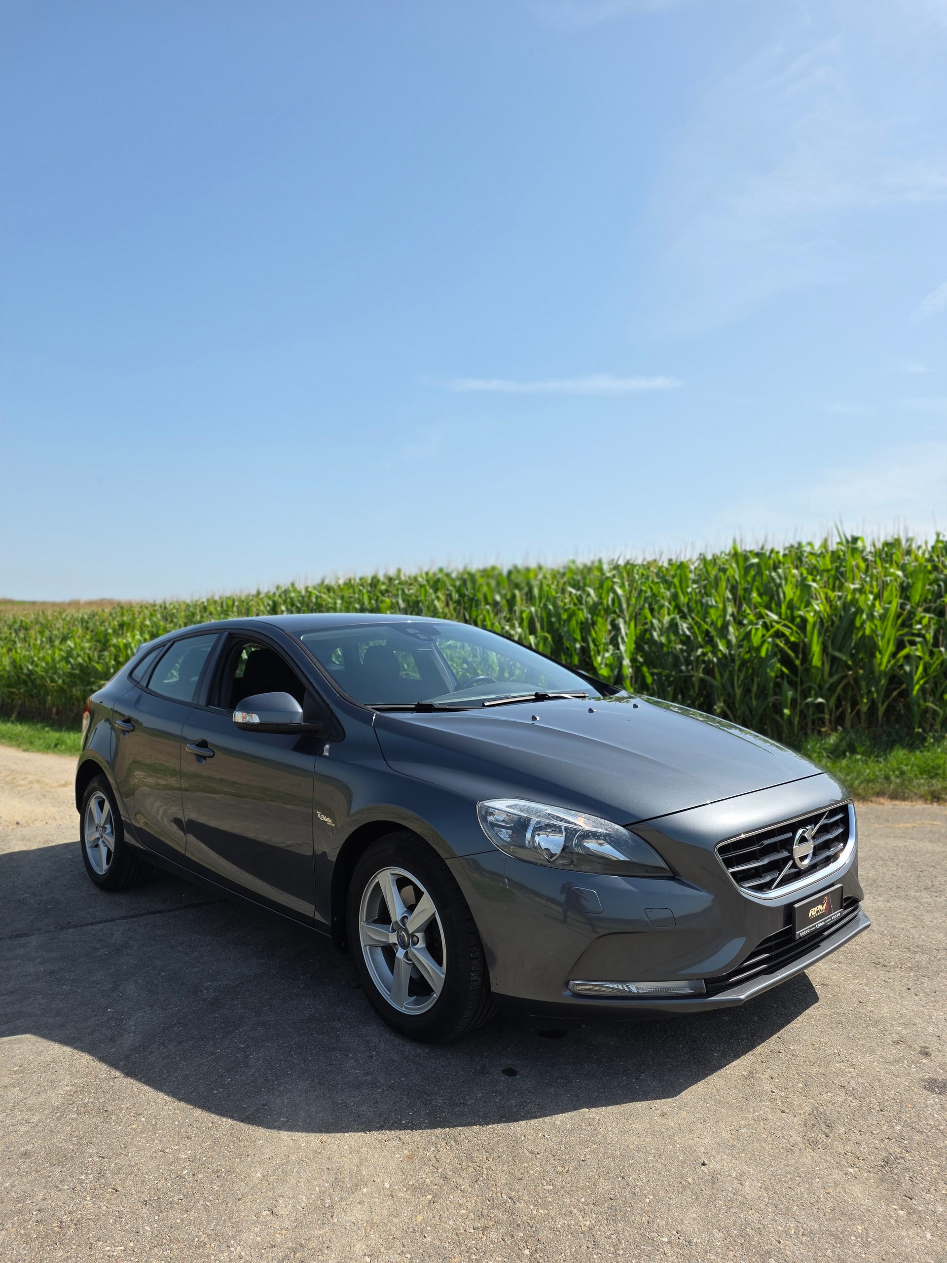 VOLVO V40 T4 Summum Powershift-image-1