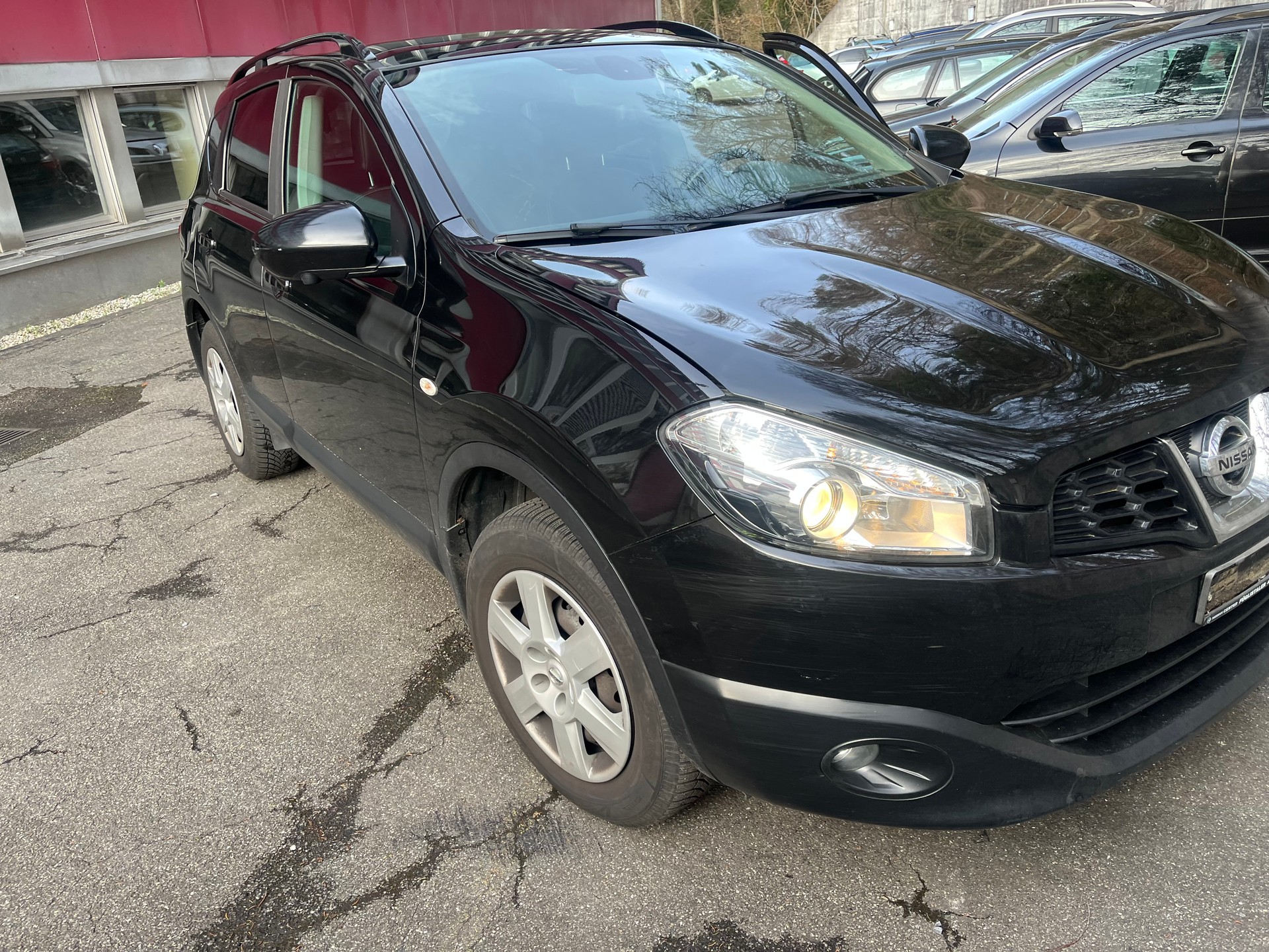 NISSAN Qashqai 1.6-image-1