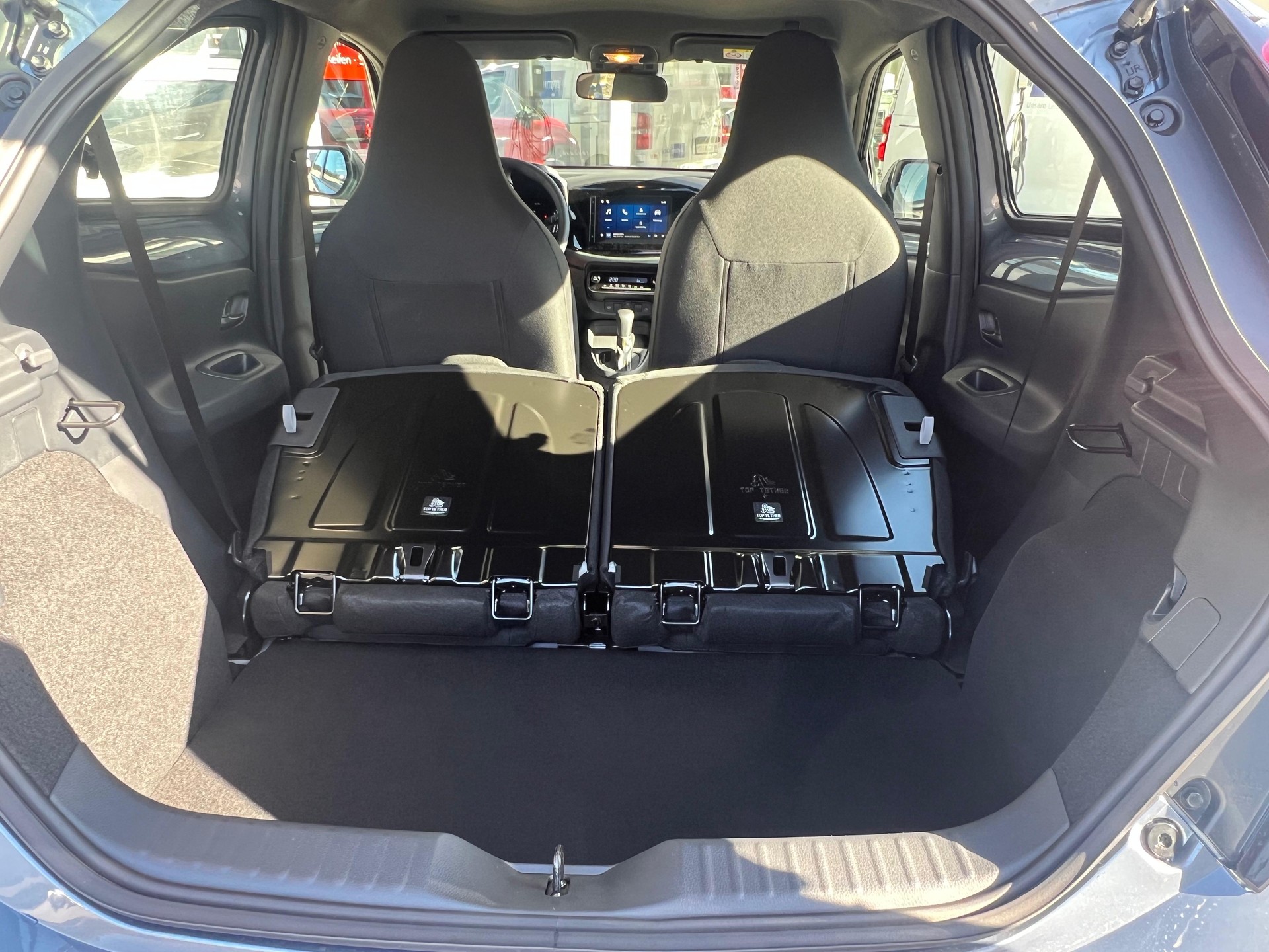 TOYOTA Aygo X 1.5 VVT-i HSD Comfort-image-9
