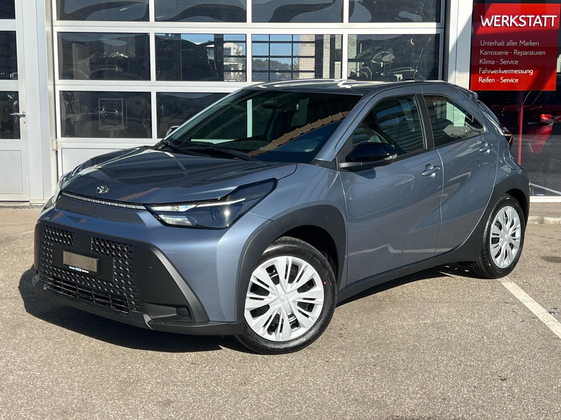 TOYOTA Aygo X 1.5 VVT-i HSD Comfort-showroom-element-2