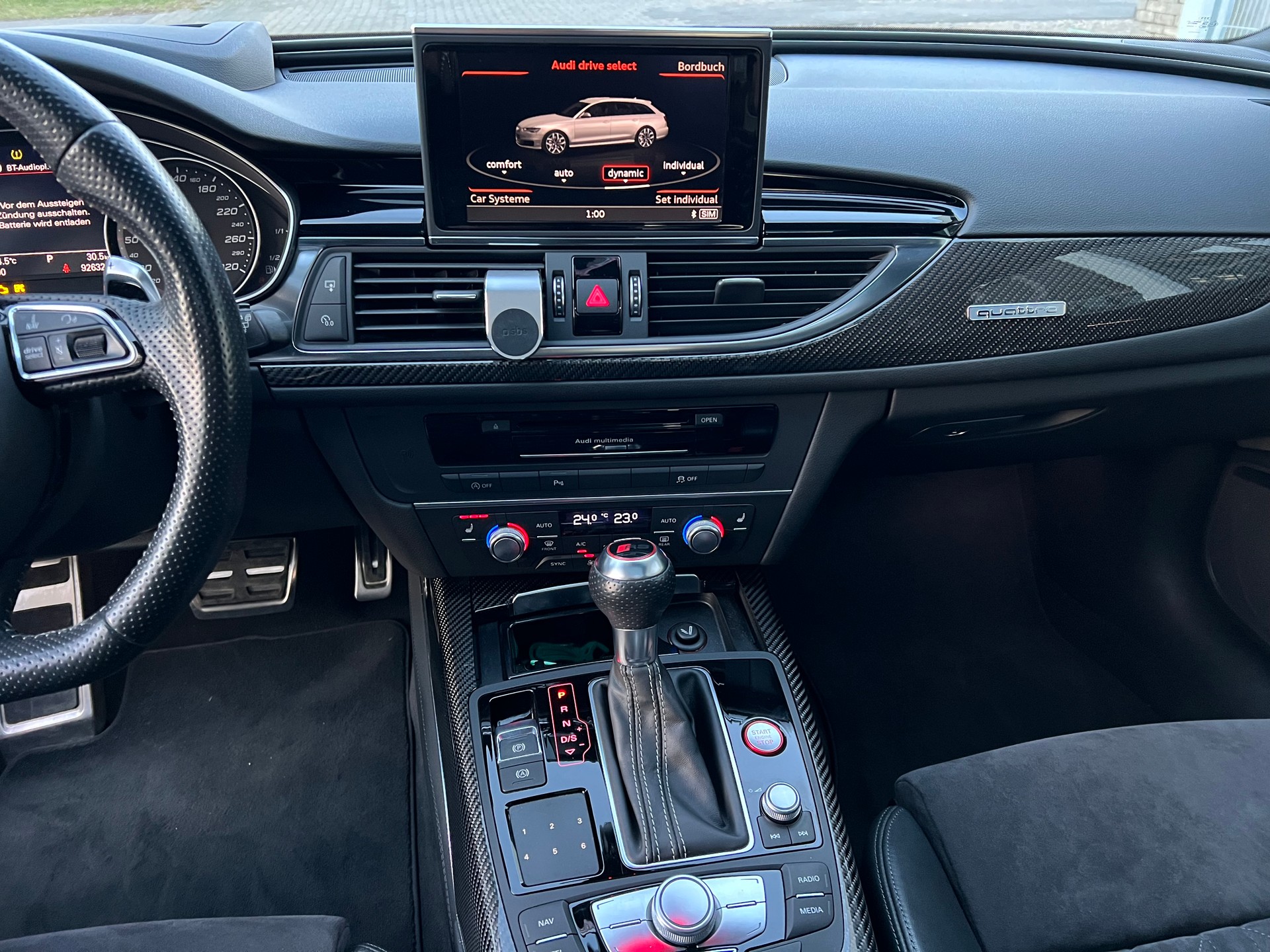 AUDI RS6 Avant 4.0 TFSI V8 performance quattro-image-10