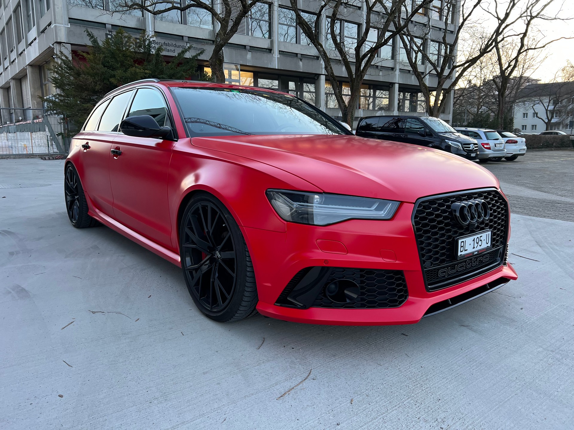 AUDI RS6 Avant 4.0 TFSI V8 performance quattro-showroom-element-2