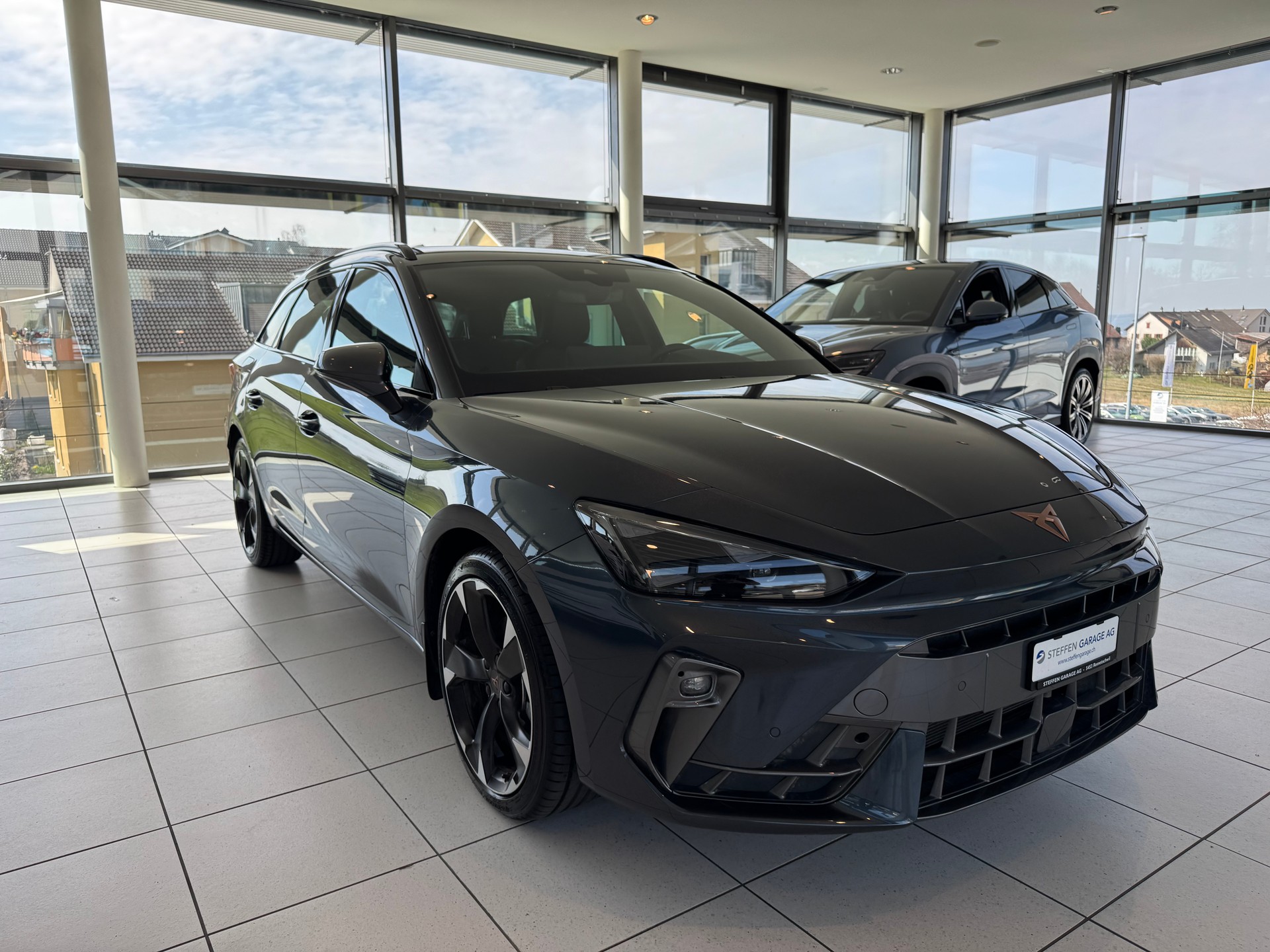 CUPRA LEON ST 1.5 eTSI DSG-image-2