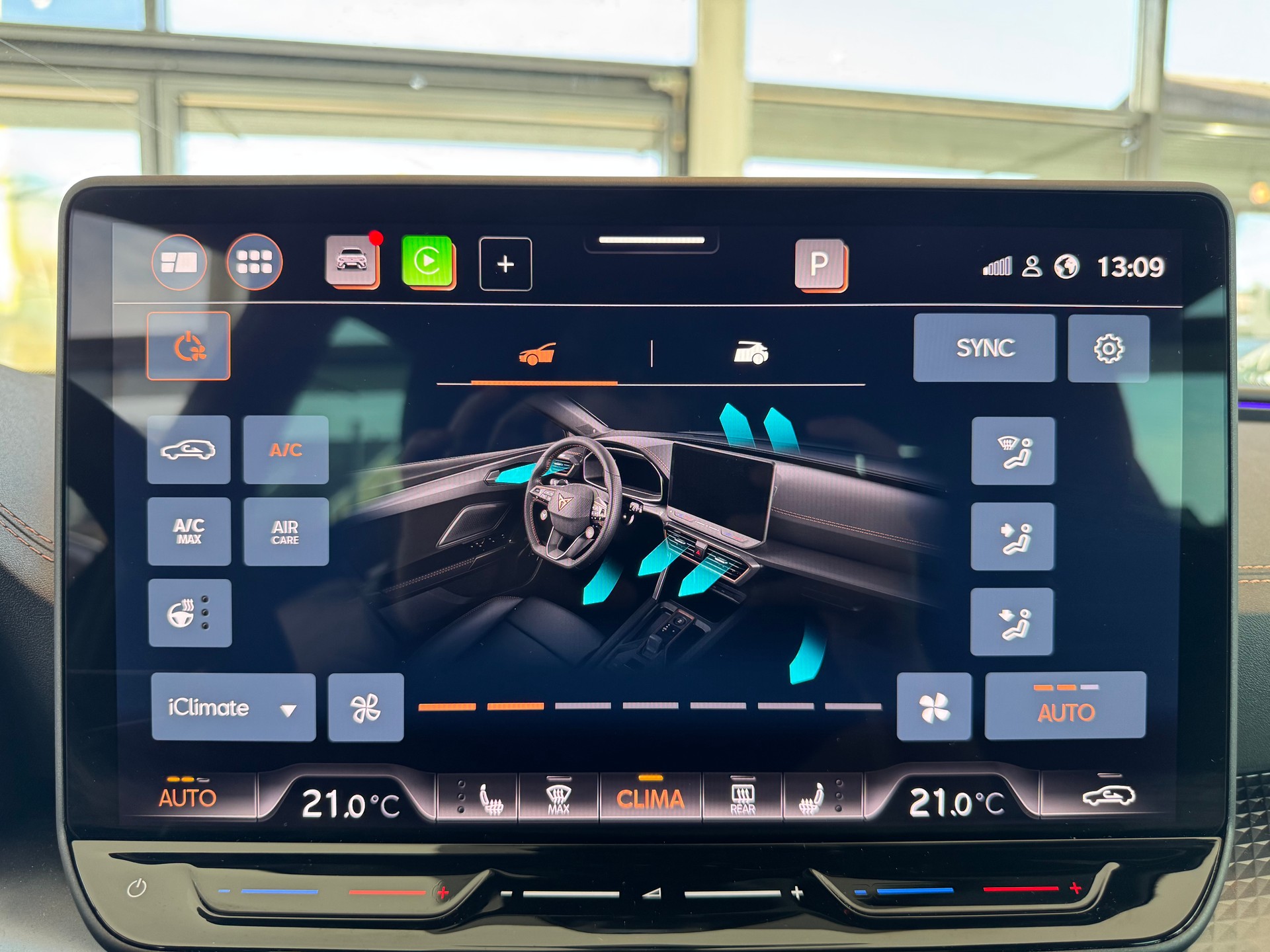 CUPRA LEON ST 1.5 eTSI DSG-image-21