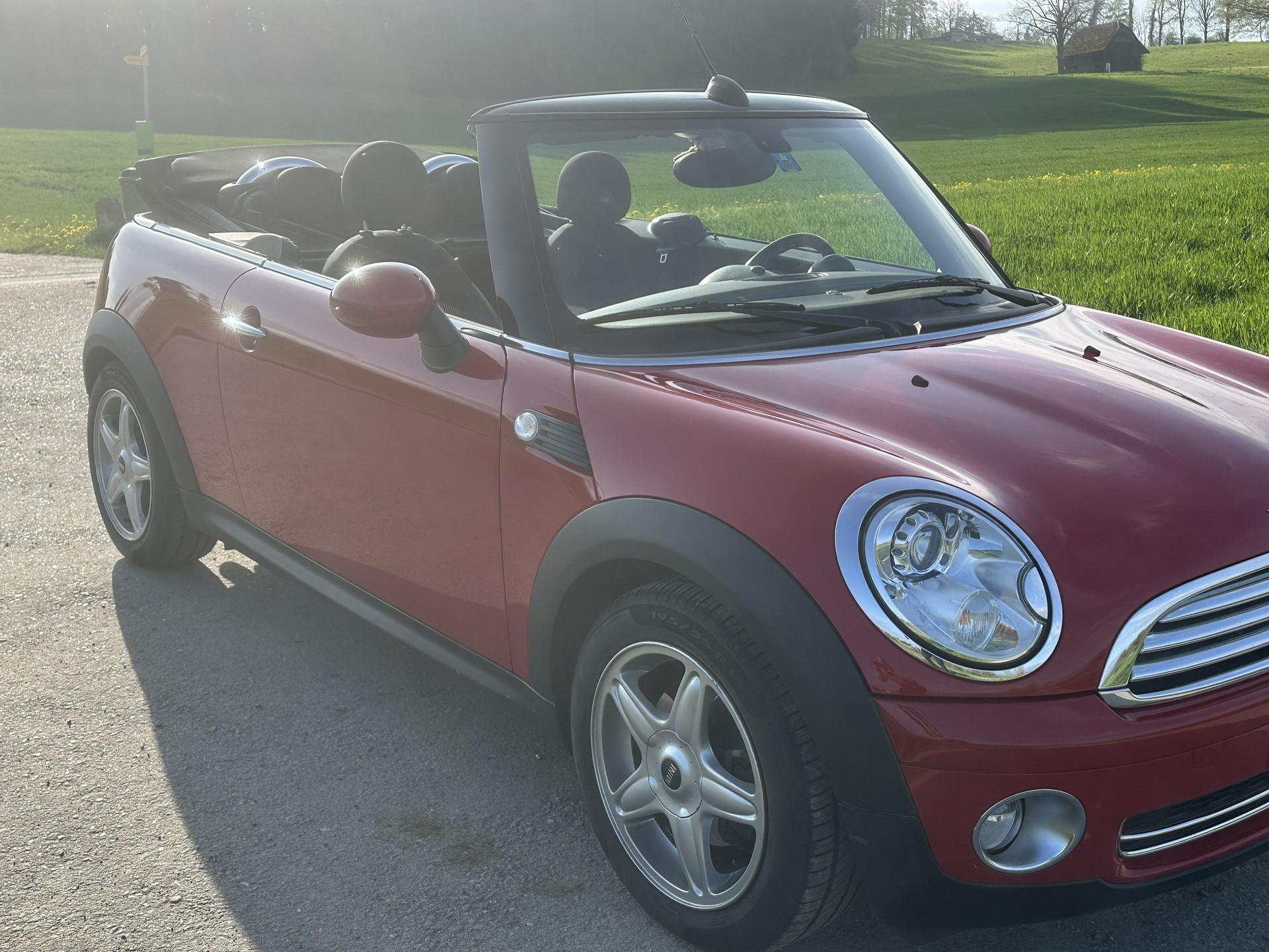 MINI Cooper Cabriolet-image-4