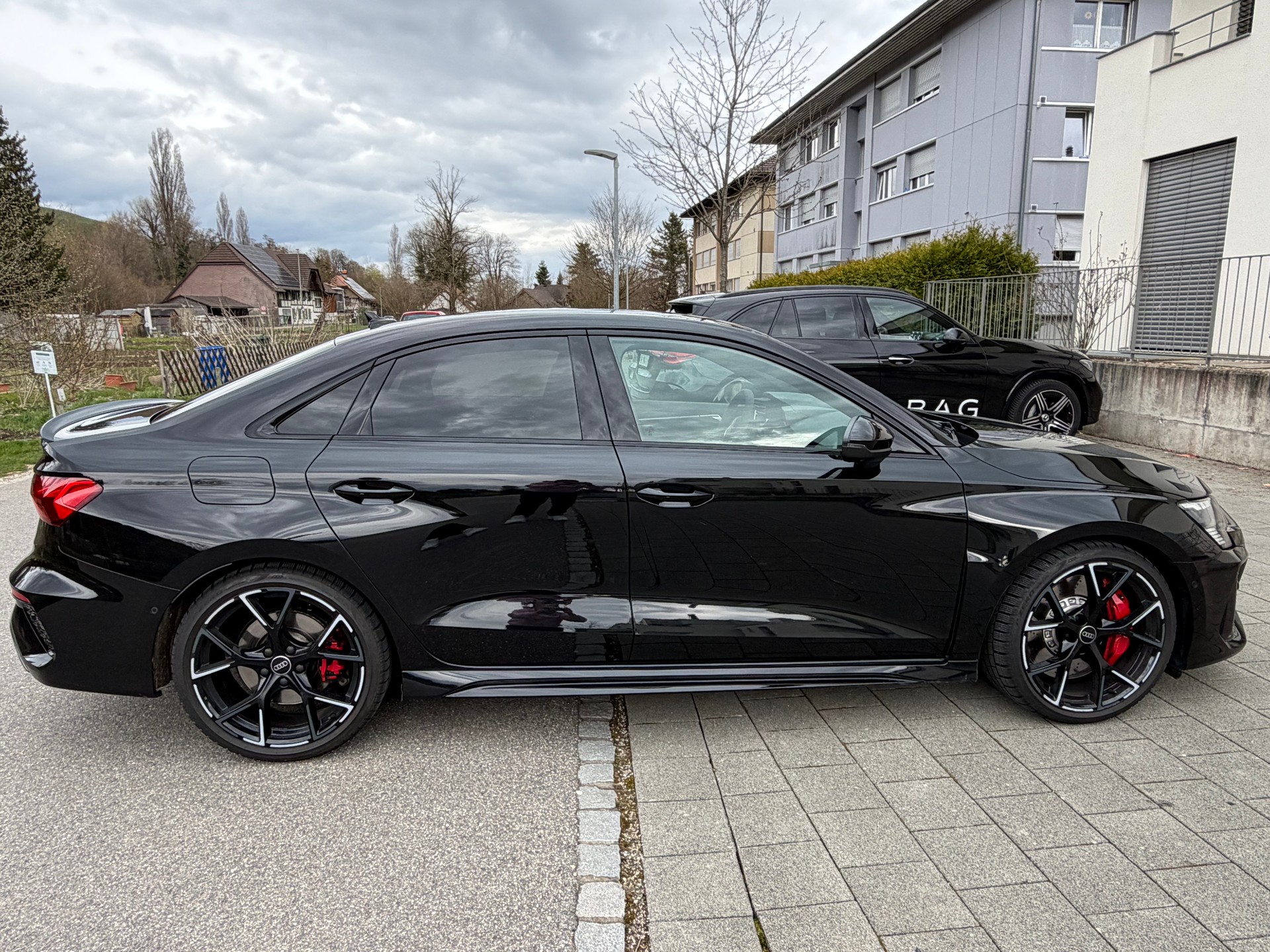 AUDI RS3 Limousine 2.5 TSI quattro S-tronic-image-1