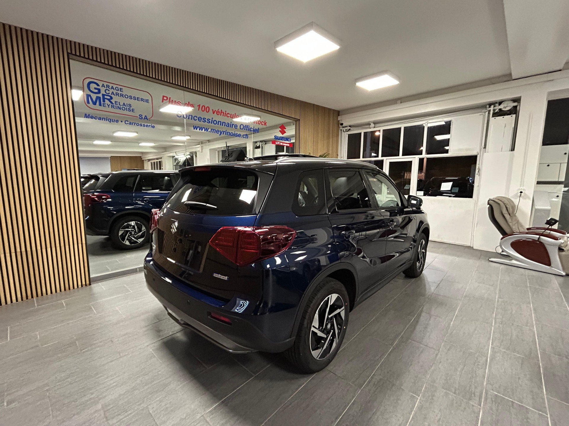 SUZUKI Vitara 1.4 T Sakura Top Hybrid 4x4-image-7