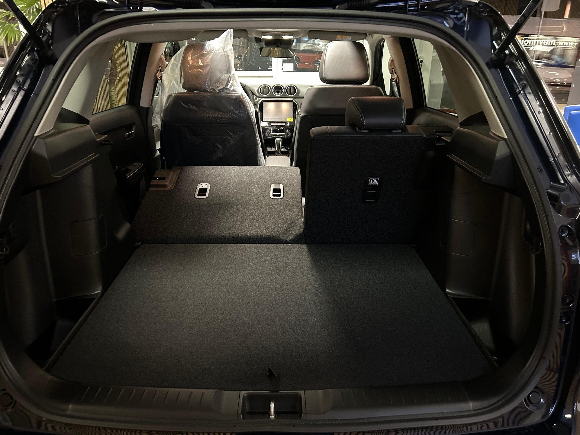 SUZUKI Vitara 1.4 T Sakura Top Hybrid 4x4-image-20