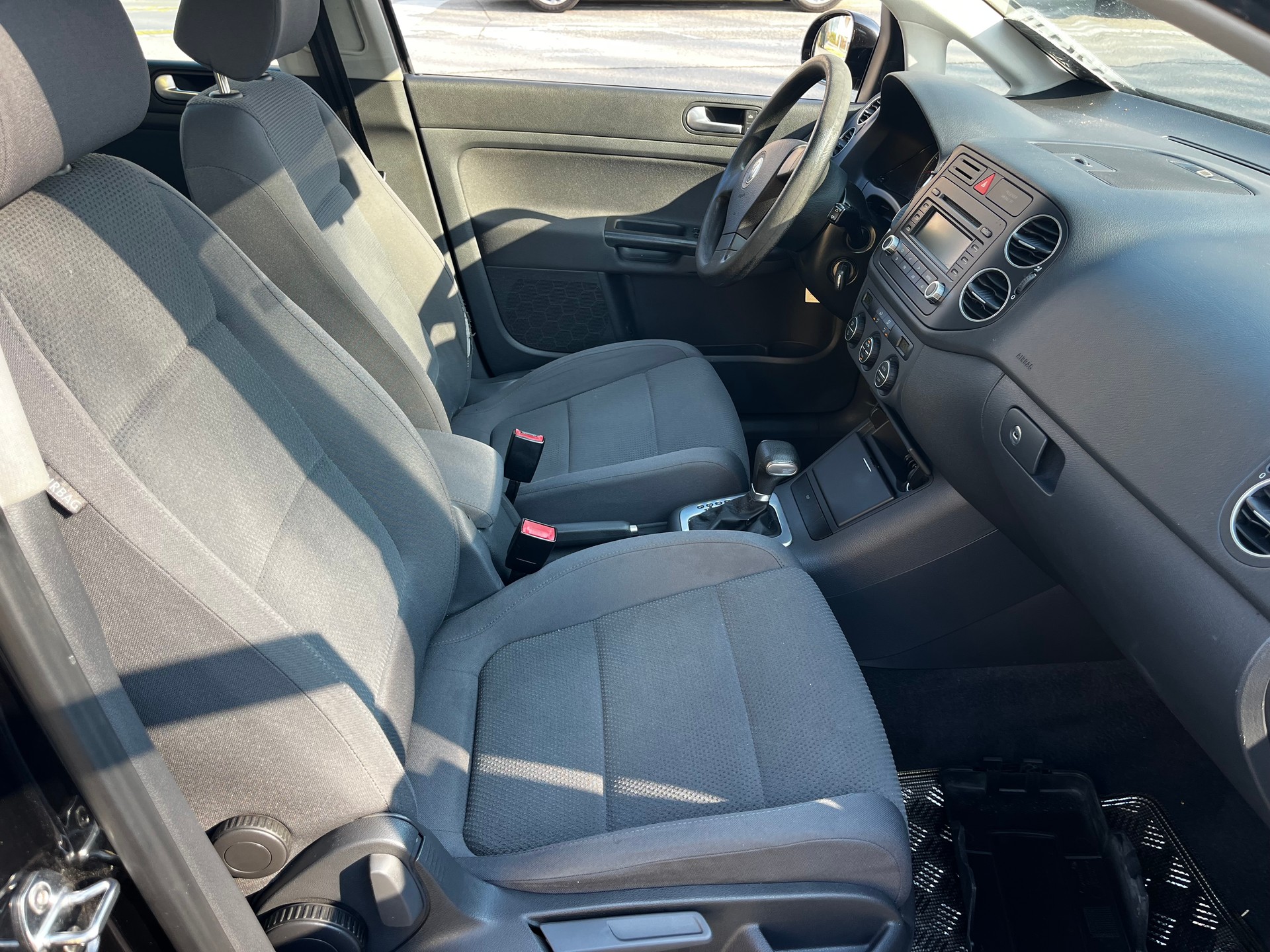VW Golf Plus-image-10