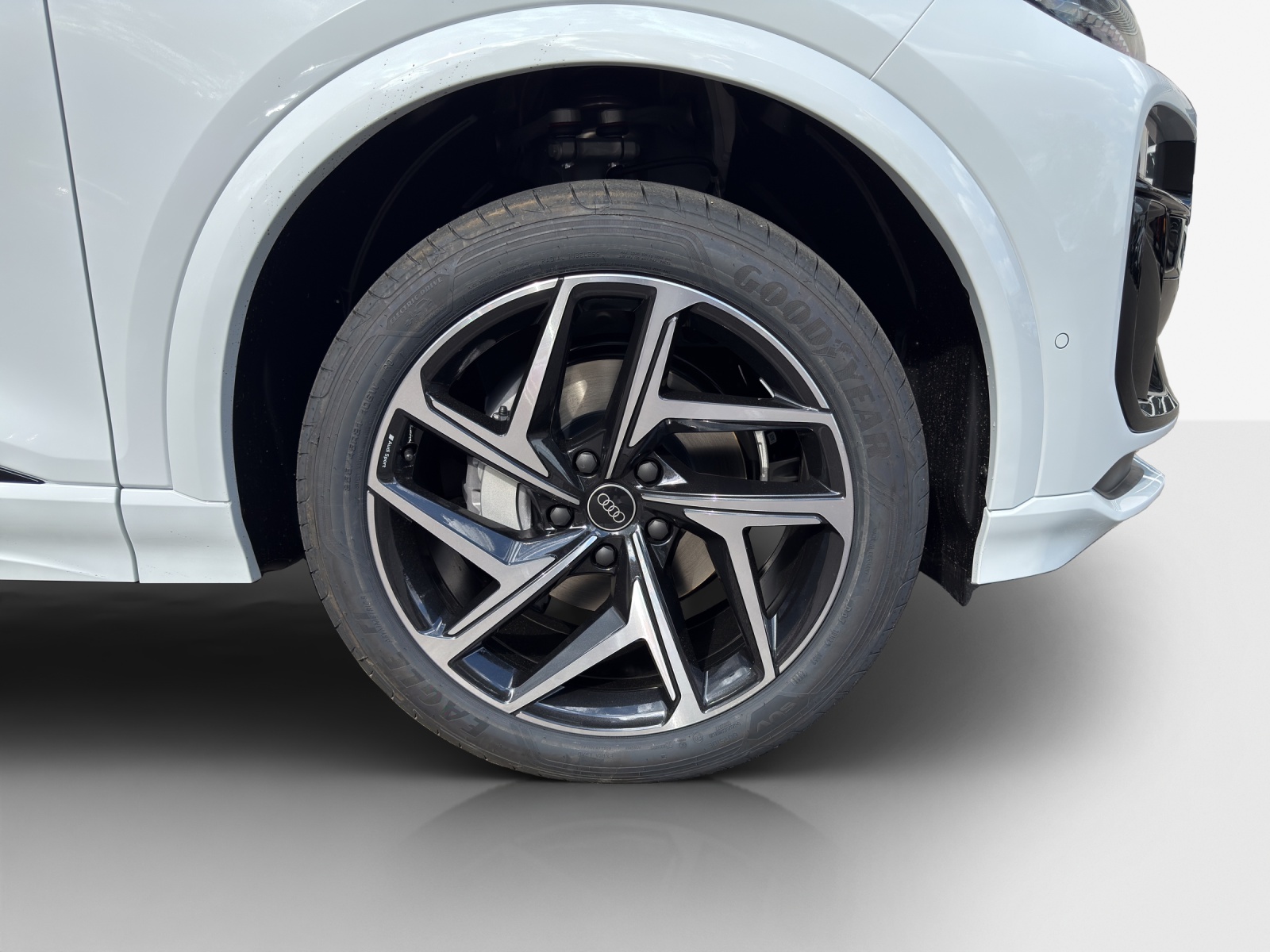 AUDI Q6 Sportback e-tron quattro-image-15
