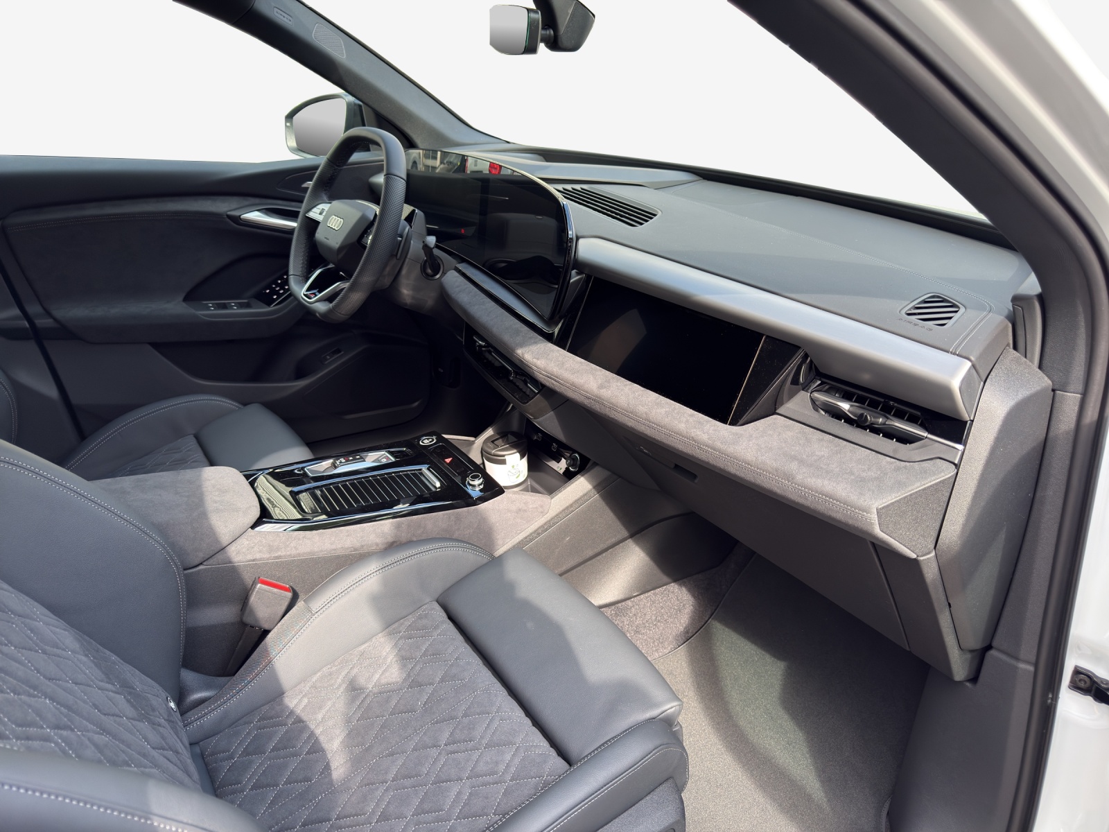 AUDI Q6 Sportback e-tron quattro-image-14