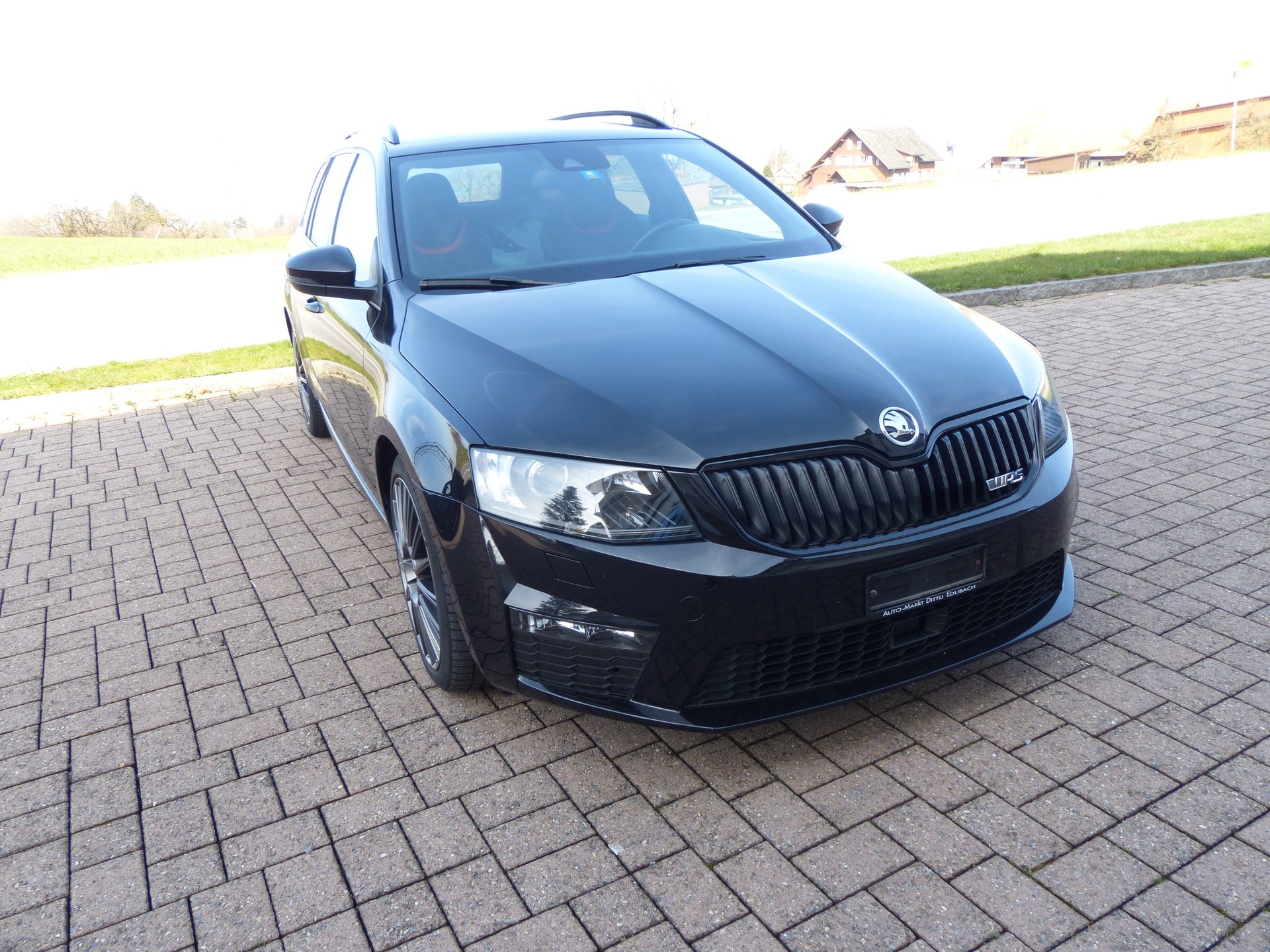 SKODA Octavia Combi 2.0 TDI RS 4x4 DSG-image-3
