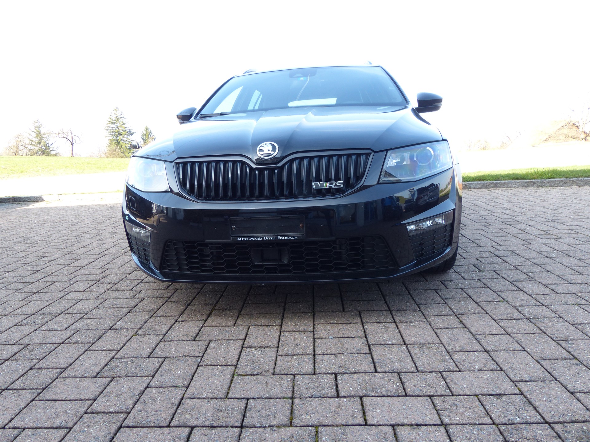 SKODA Octavia Combi 2.0 TDI RS 4x4 DSG-image-4