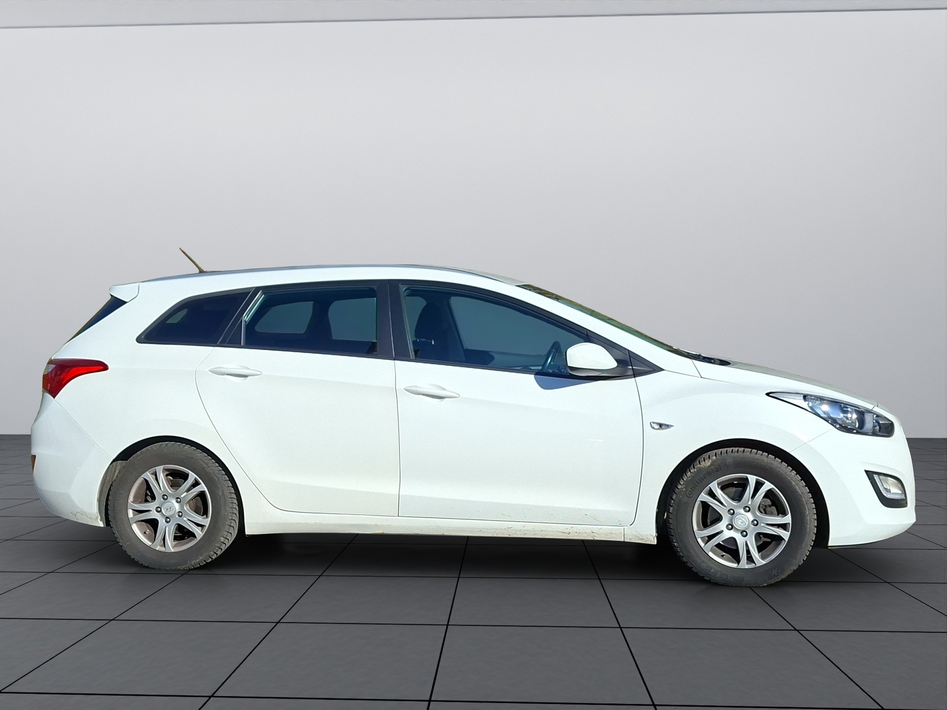 HYUNDAI i30 Wagon 1.6 CRDi Vertex Automatic DCT-image-7