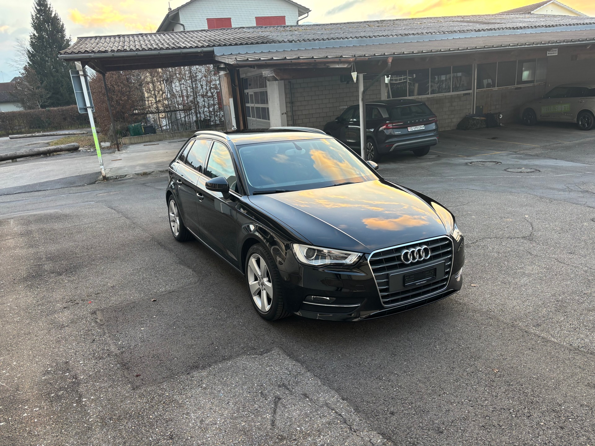 AUDI A3-showroom-element-3