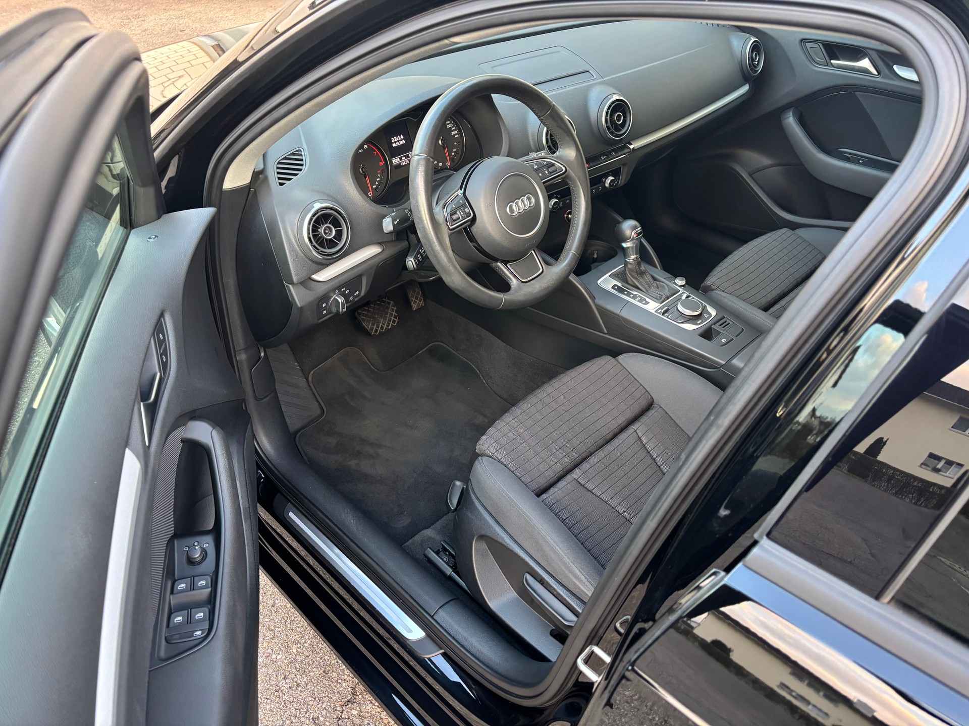 AUDI A3-image-4
