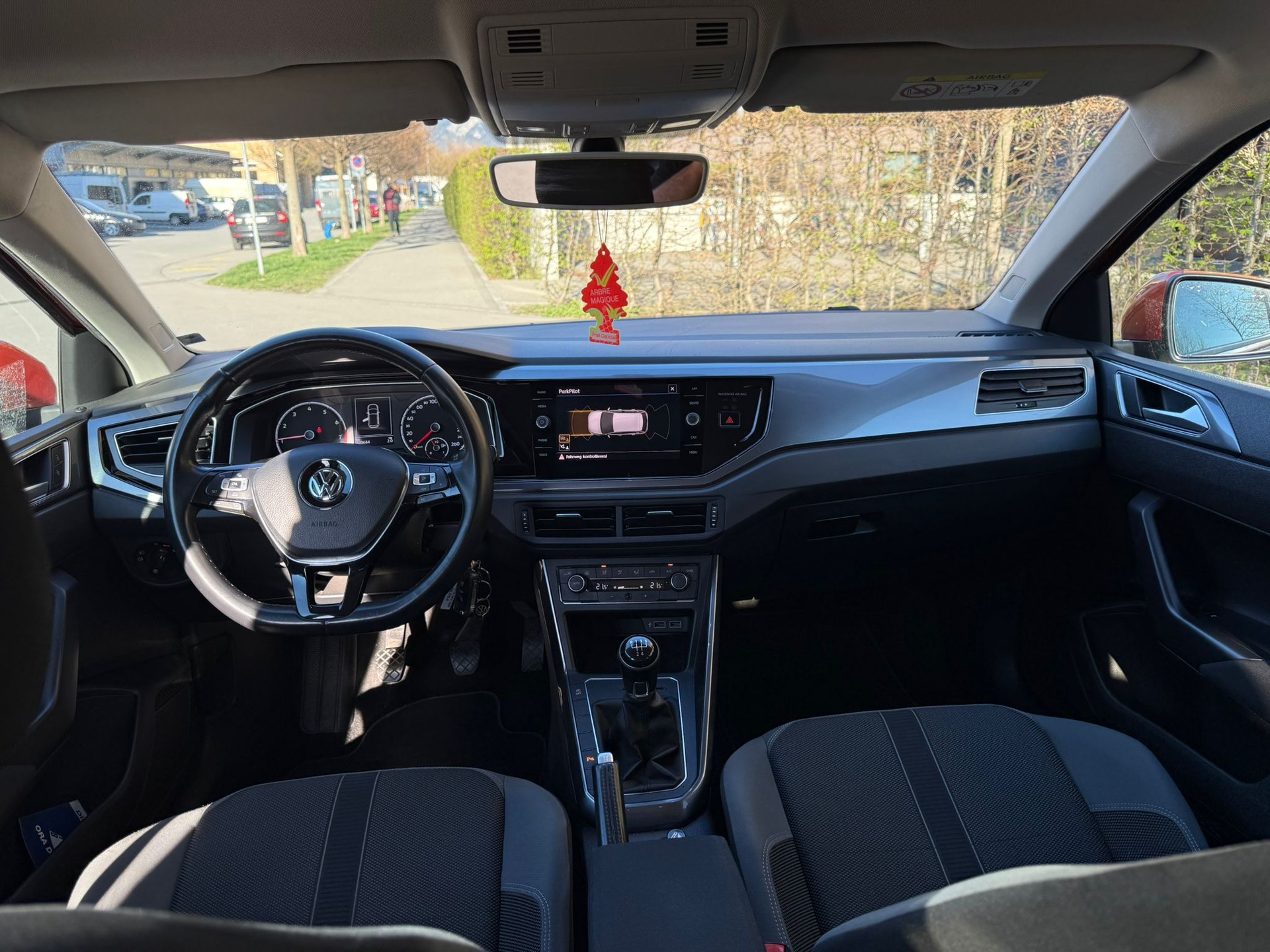 VW Polo 1.0 TSI BMT Comfortline-image-9