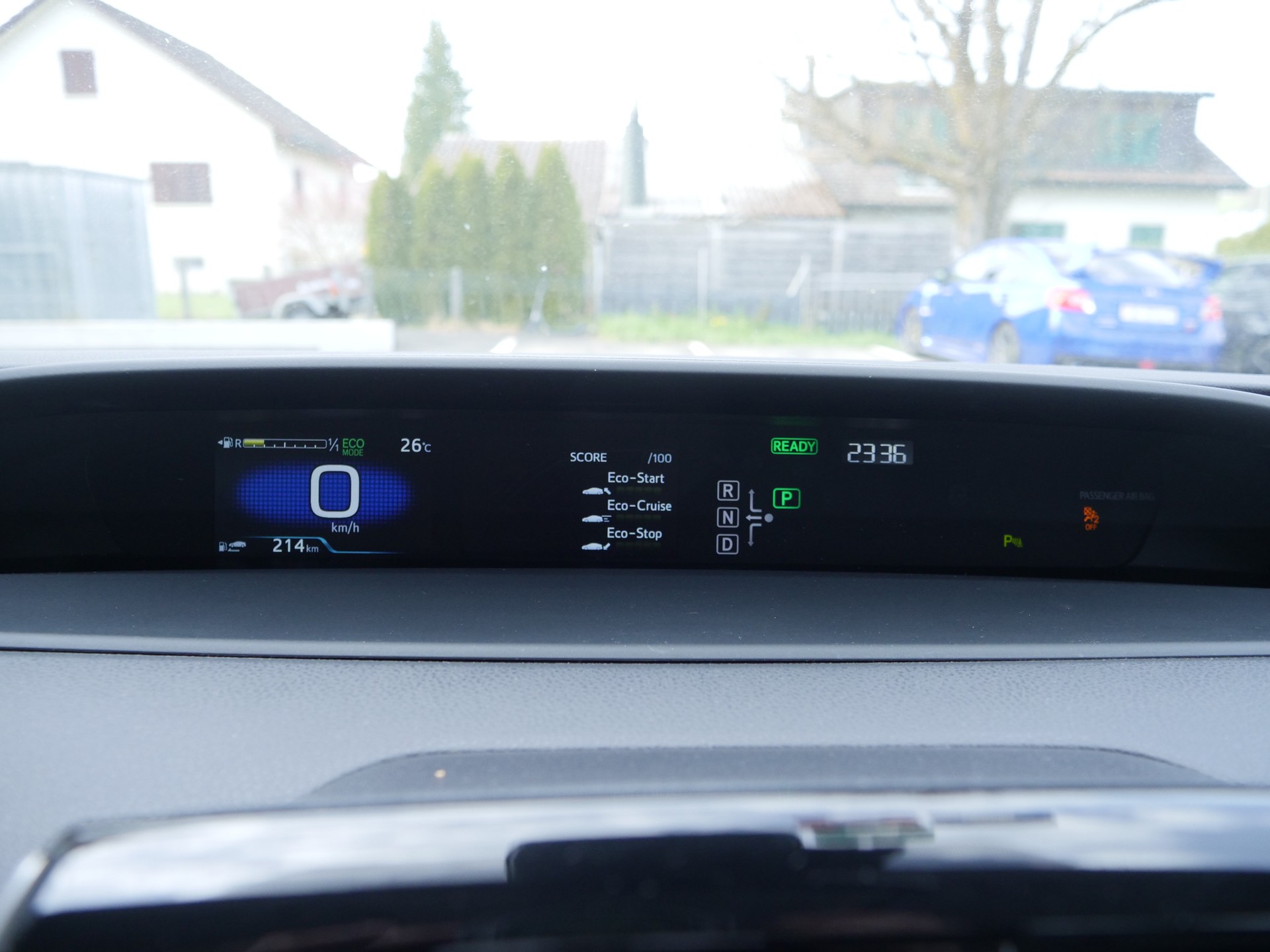 TOYOTA Prius 1.8 VVT-i HSD Sol Premium-image-14