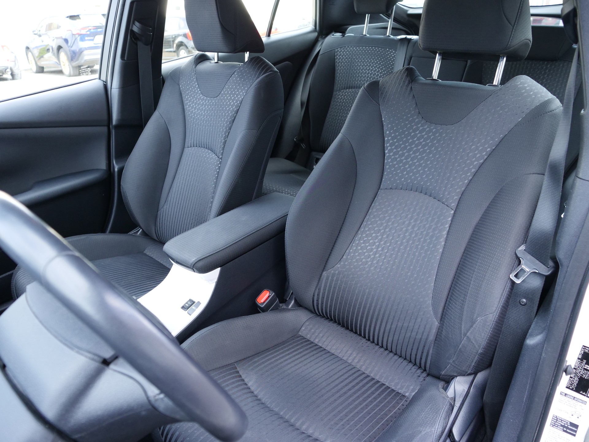 TOYOTA Prius 1.8 VVT-i HSD Sol Premium-image-9
