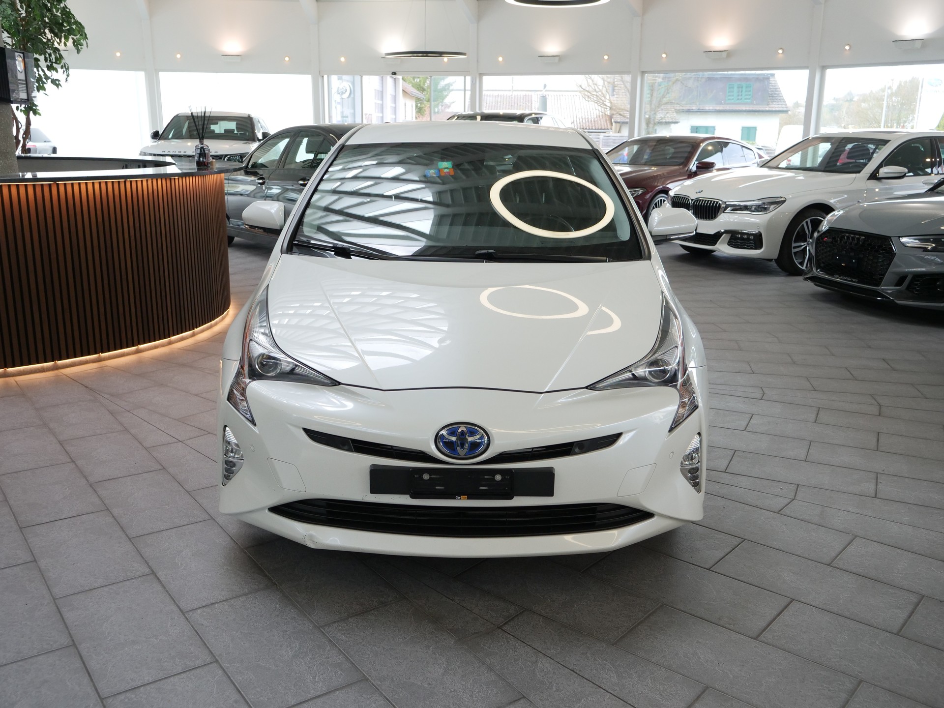 TOYOTA Prius 1.8 VVT-i HSD Sol Premium-image-4